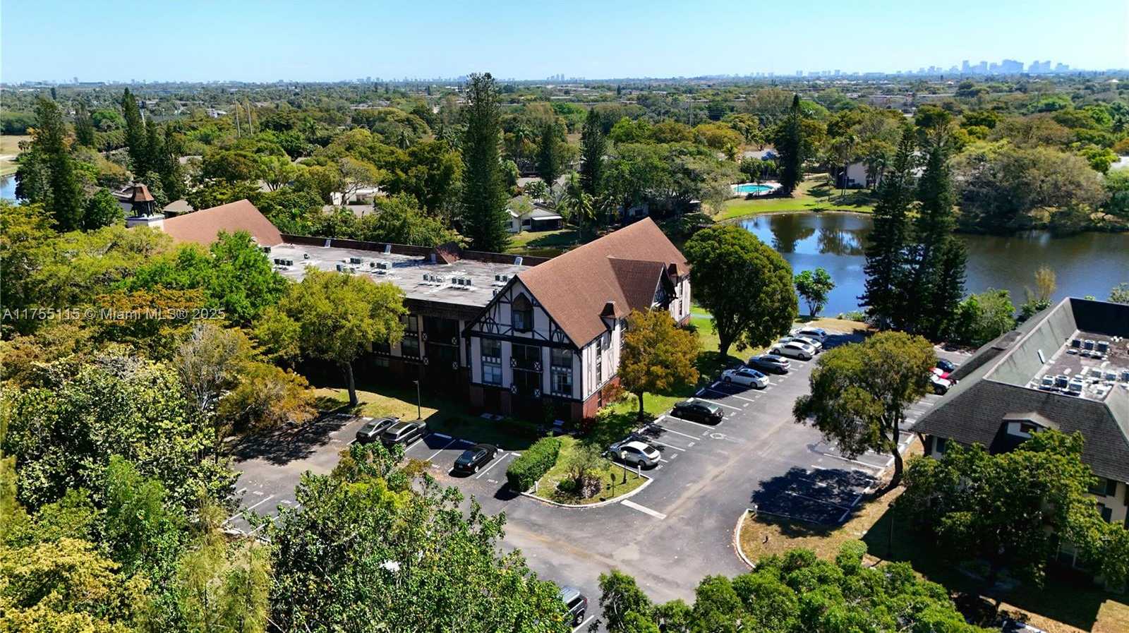 Small Image of 3710 NORTH INVERRARY DR #1P, Lauderhill Number 49