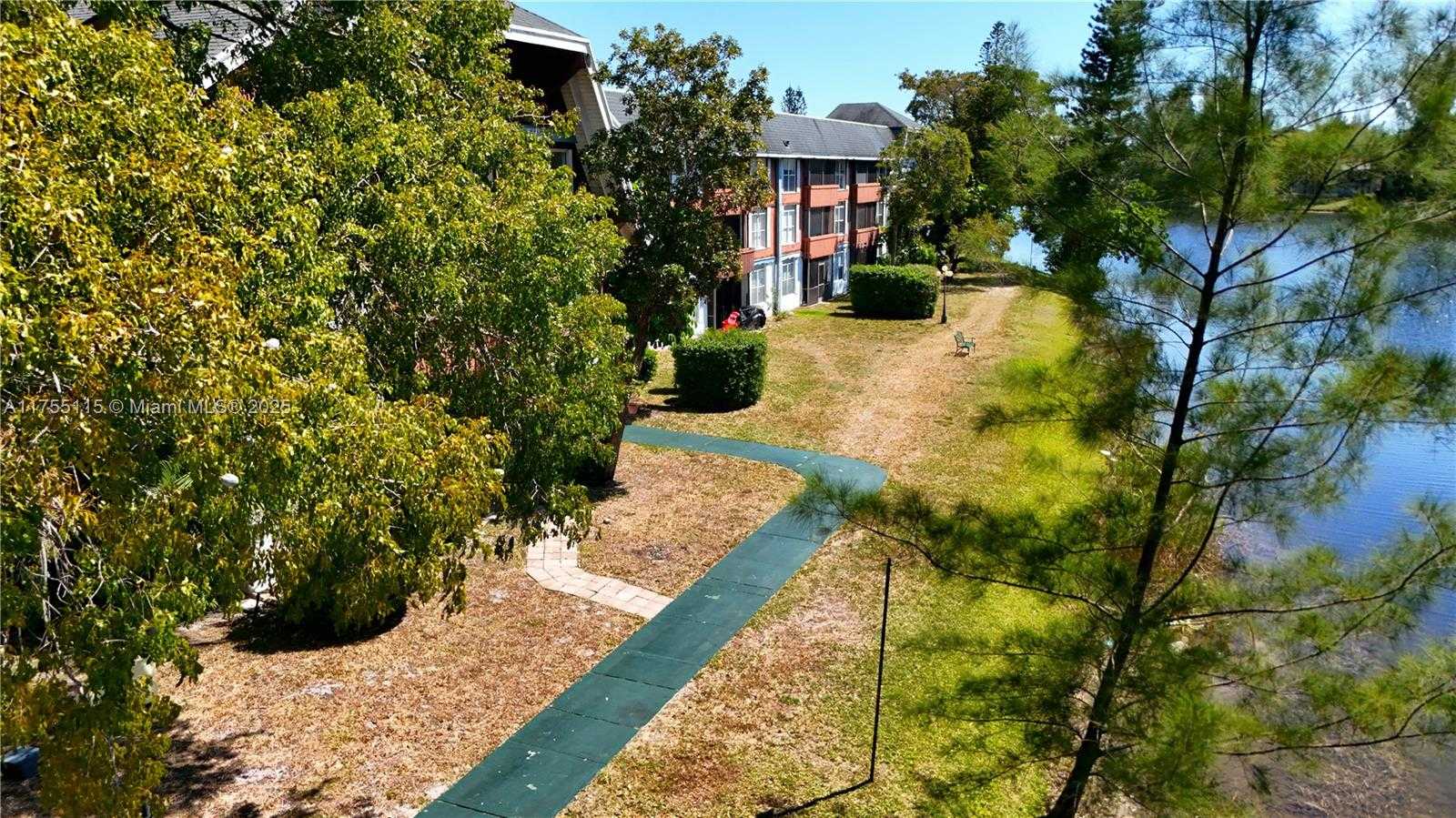 Small Image of 3710 NORTH INVERRARY DR #1P, Lauderhill Number 50