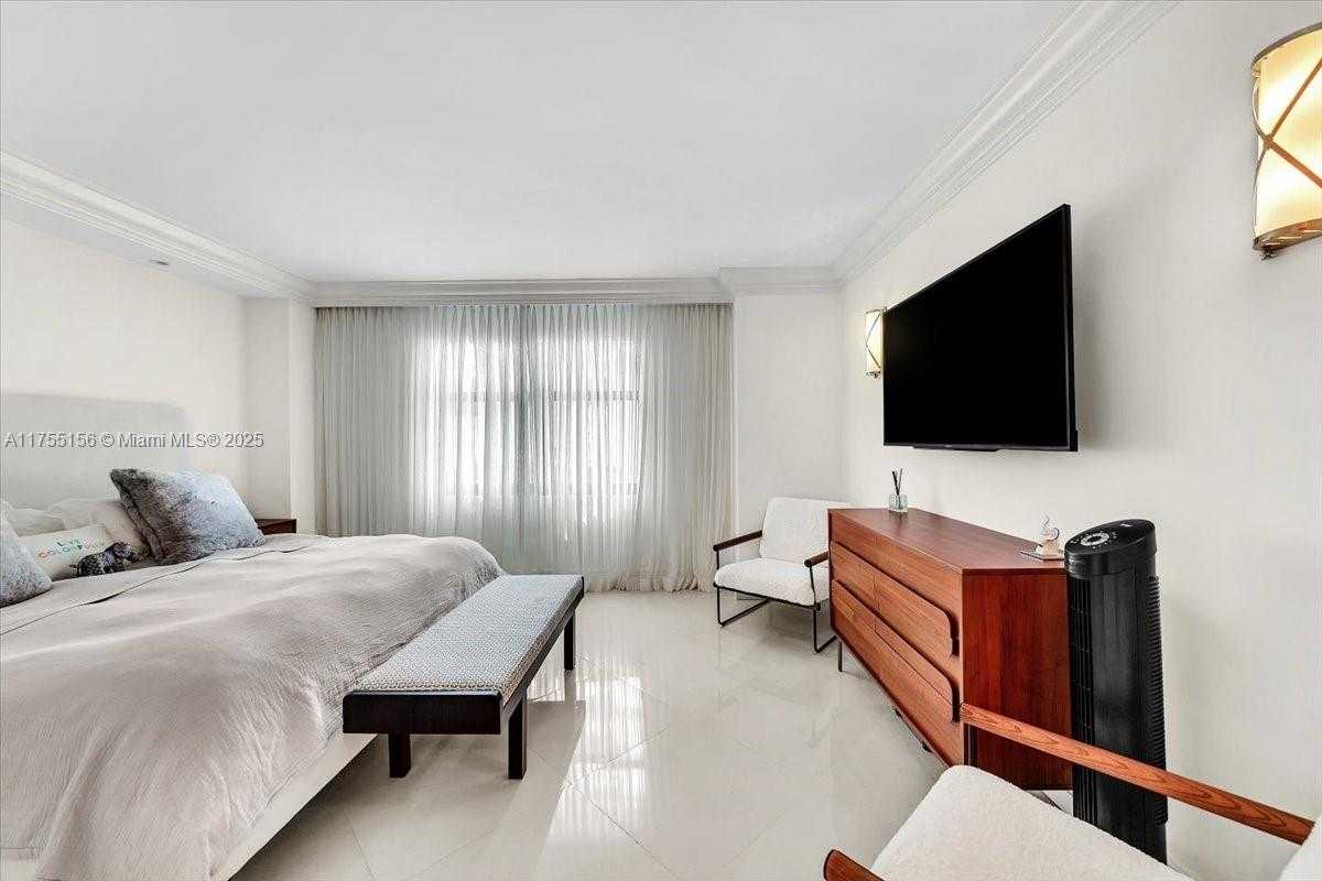 Small Image of 9801 COLLINS AVE #4Y, Bal Harbour Number 52