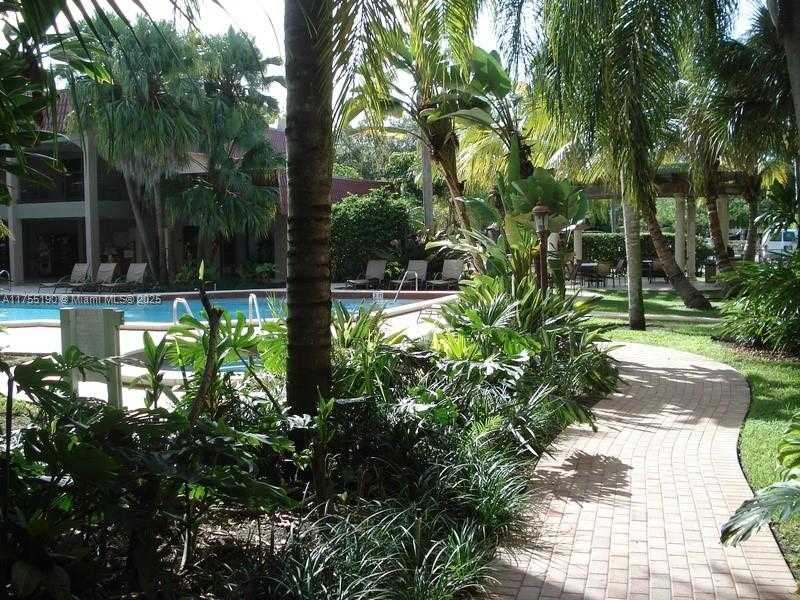 Small Image of 9301 SOUTH WEST 92ND AVE #204C, Miami Number 2