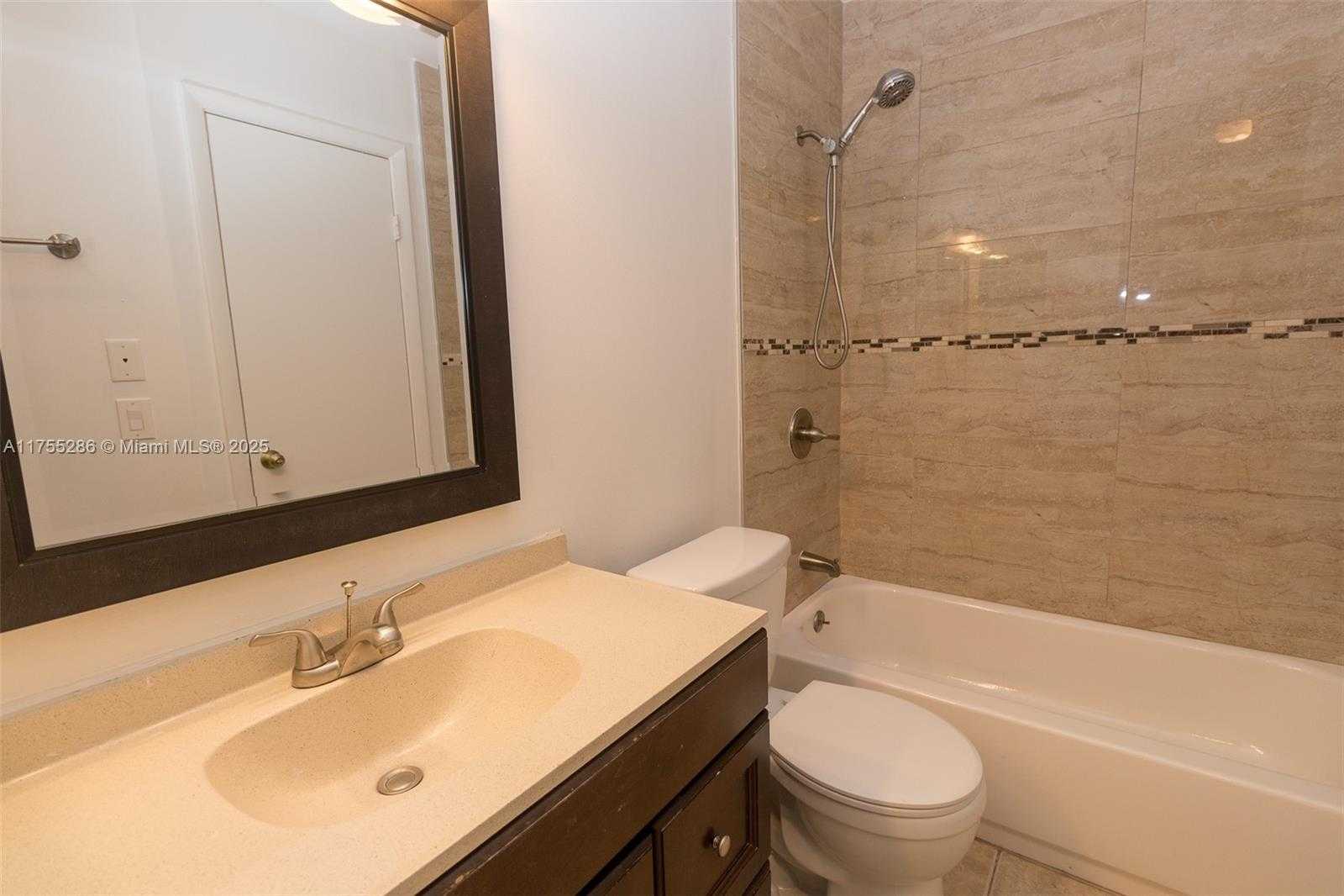 Small Image of 18328 NORTH WEST 68TH AVE #P, Hialeah Number 16