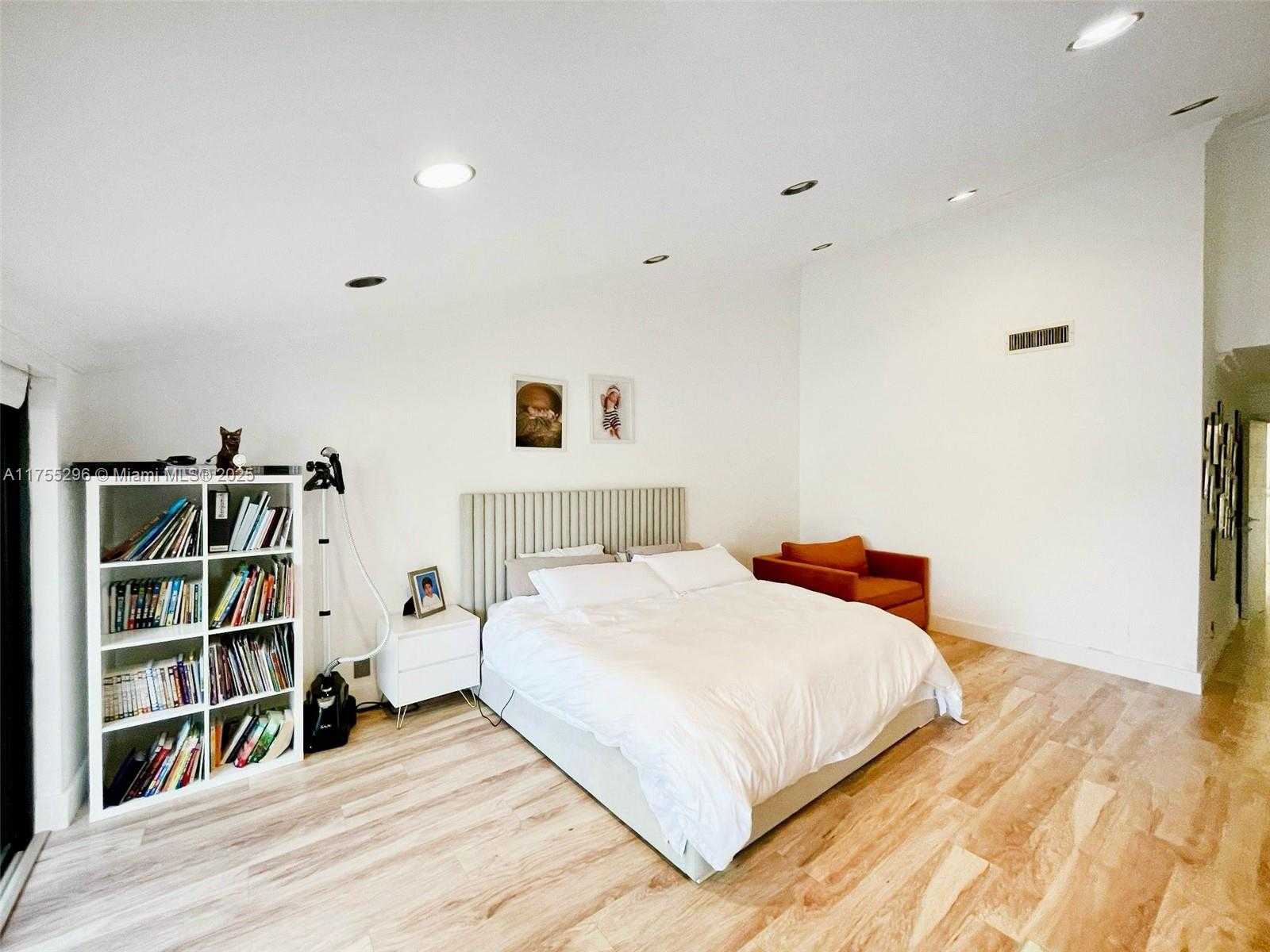 Small Image of 20444 NORTH EAST 34TH CT #12, Aventura Number 21