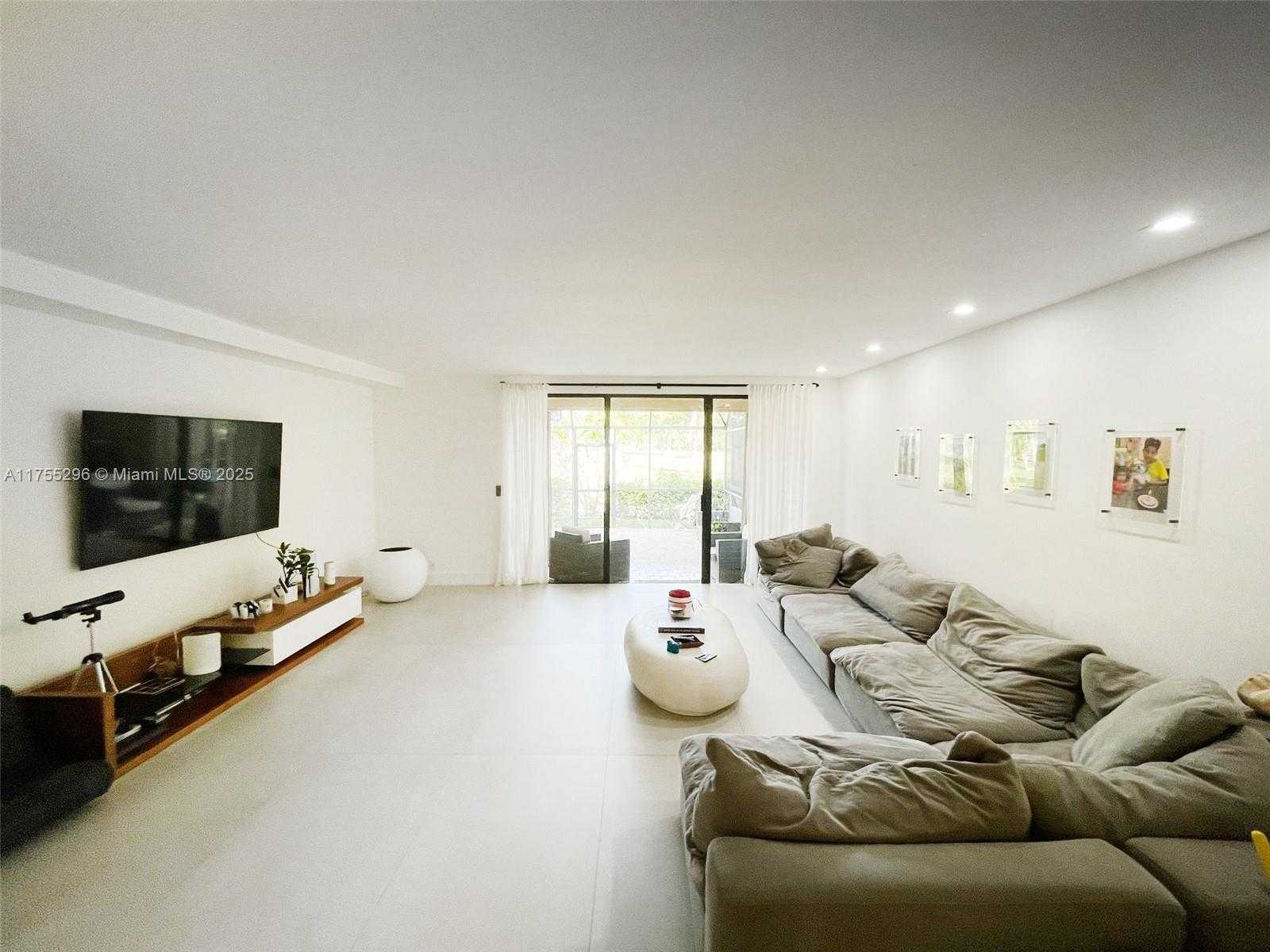 Small Image of 20444 NORTH EAST 34TH CT #12, Aventura Number 25