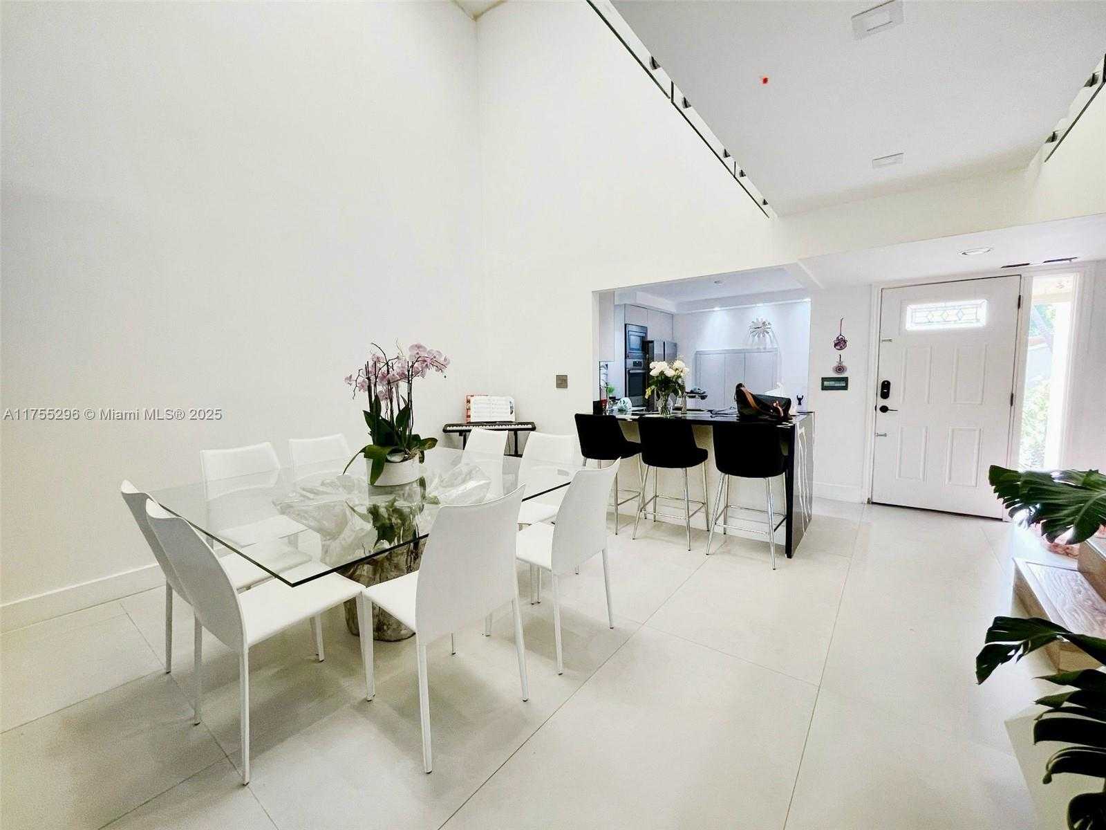 Small Image of 20444 NORTH EAST 34TH CT #12, Aventura Number 4