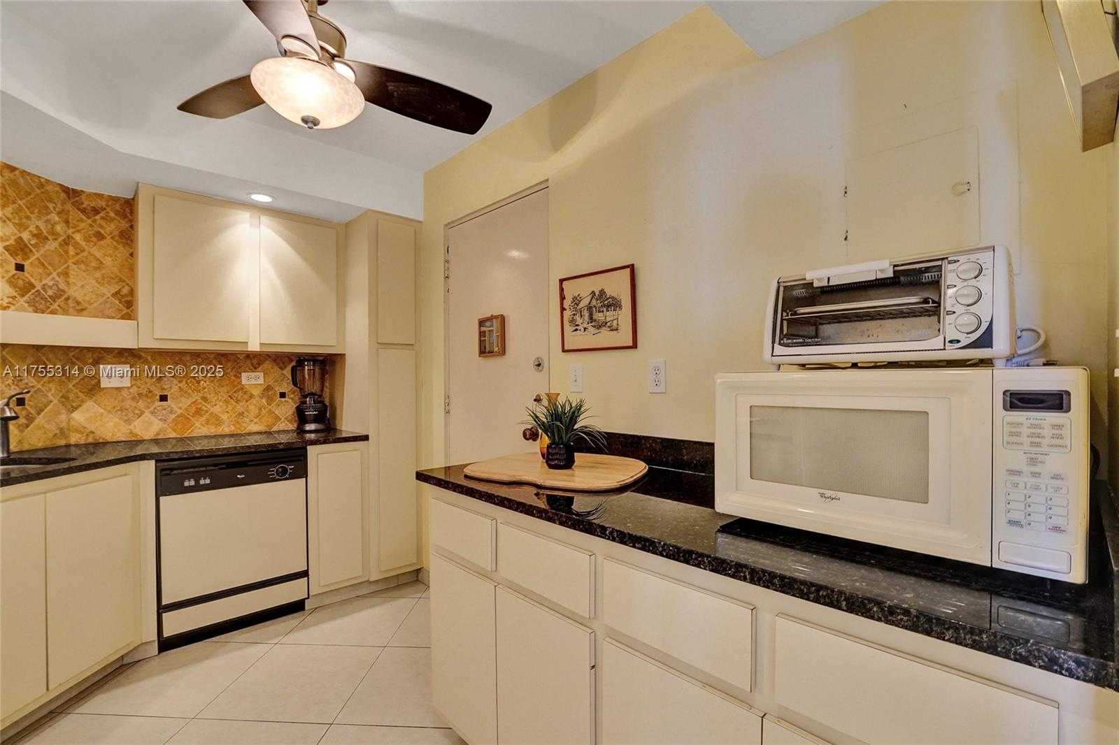 Small Image of 3111 NORTH OCEAN DR #508, Hollywood Number 15