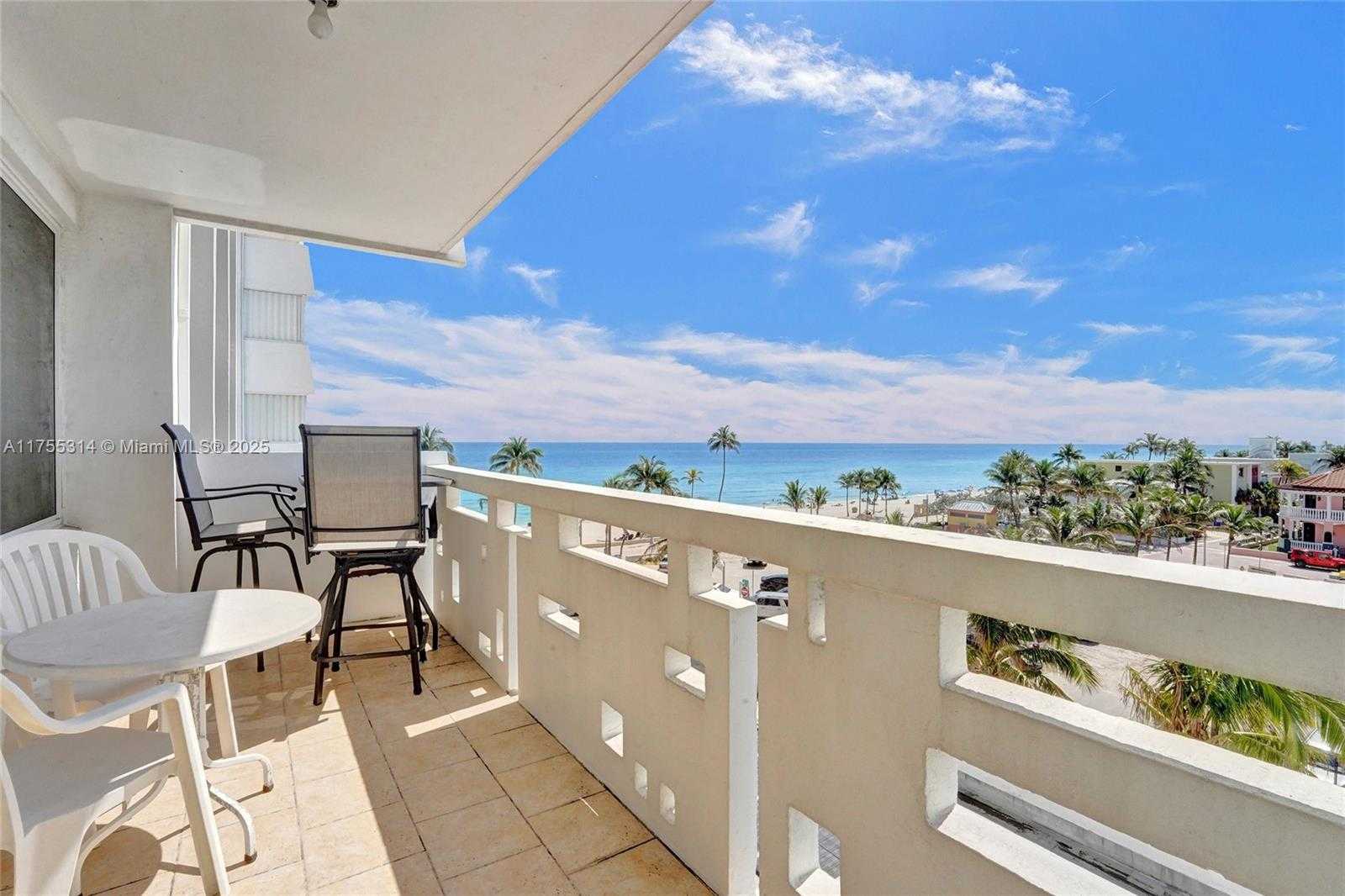 Small Image of 3111 NORTH OCEAN DR #508, Hollywood Number 2