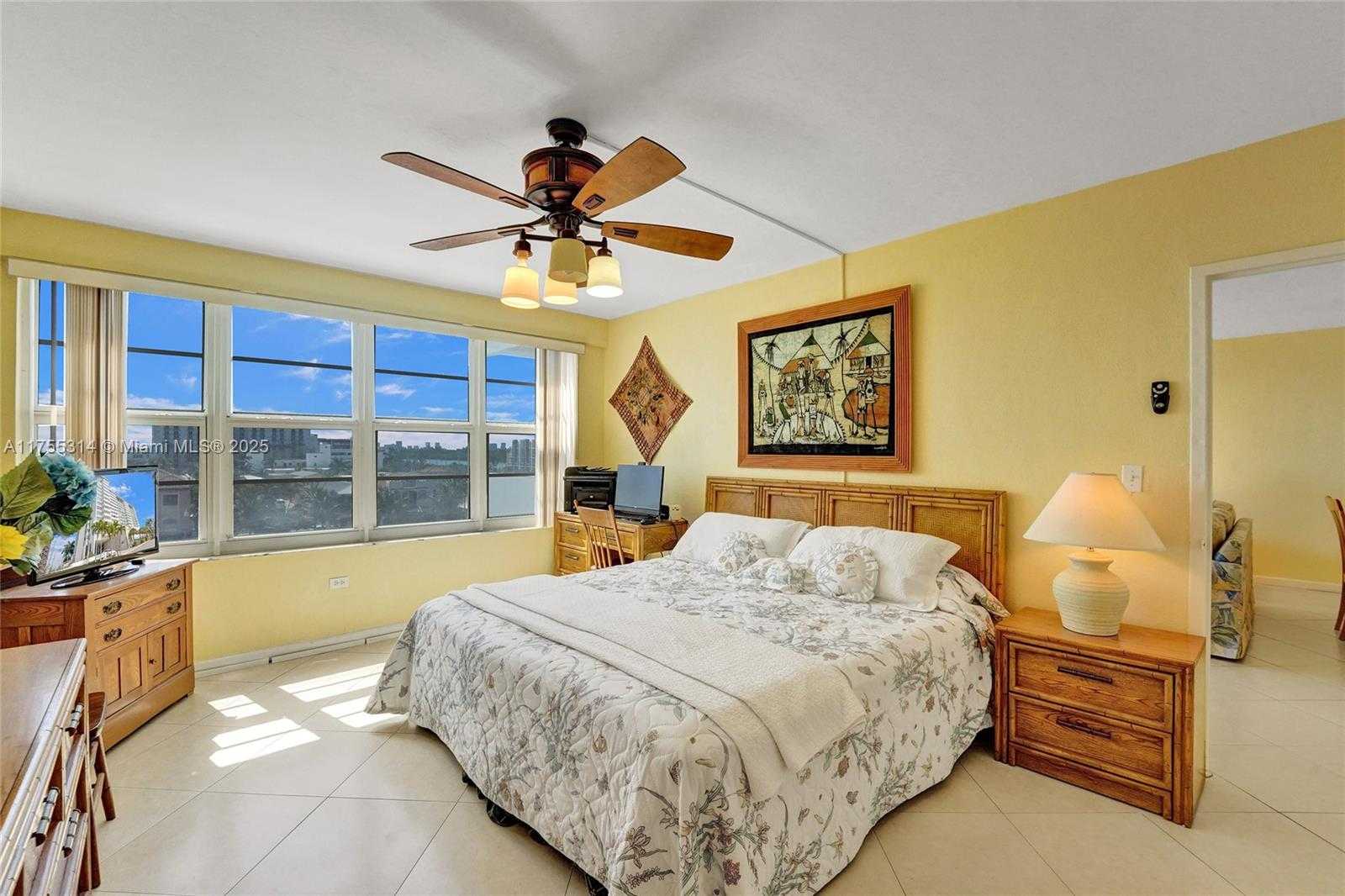 Small Image of 3111 NORTH OCEAN DR #508, Hollywood Number 20