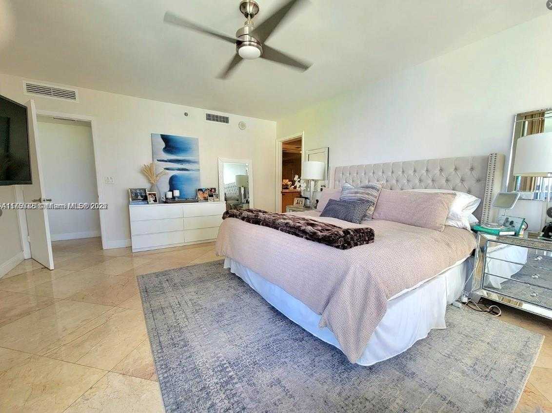 Small Image of 1800 SOUTH OCEAN DR #1510, Hallandale Beach Number 22
