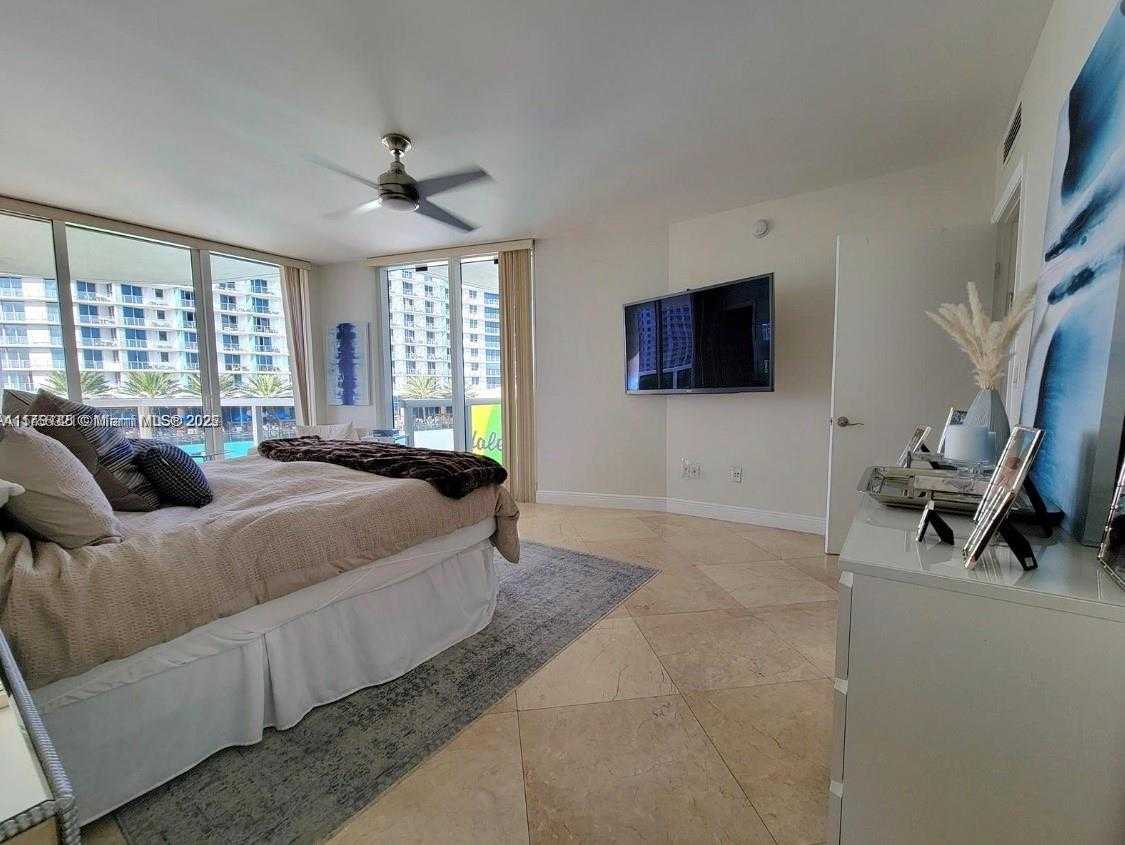 Small Image of 1800 SOUTH OCEAN DR #1510, Hallandale Beach Number 24