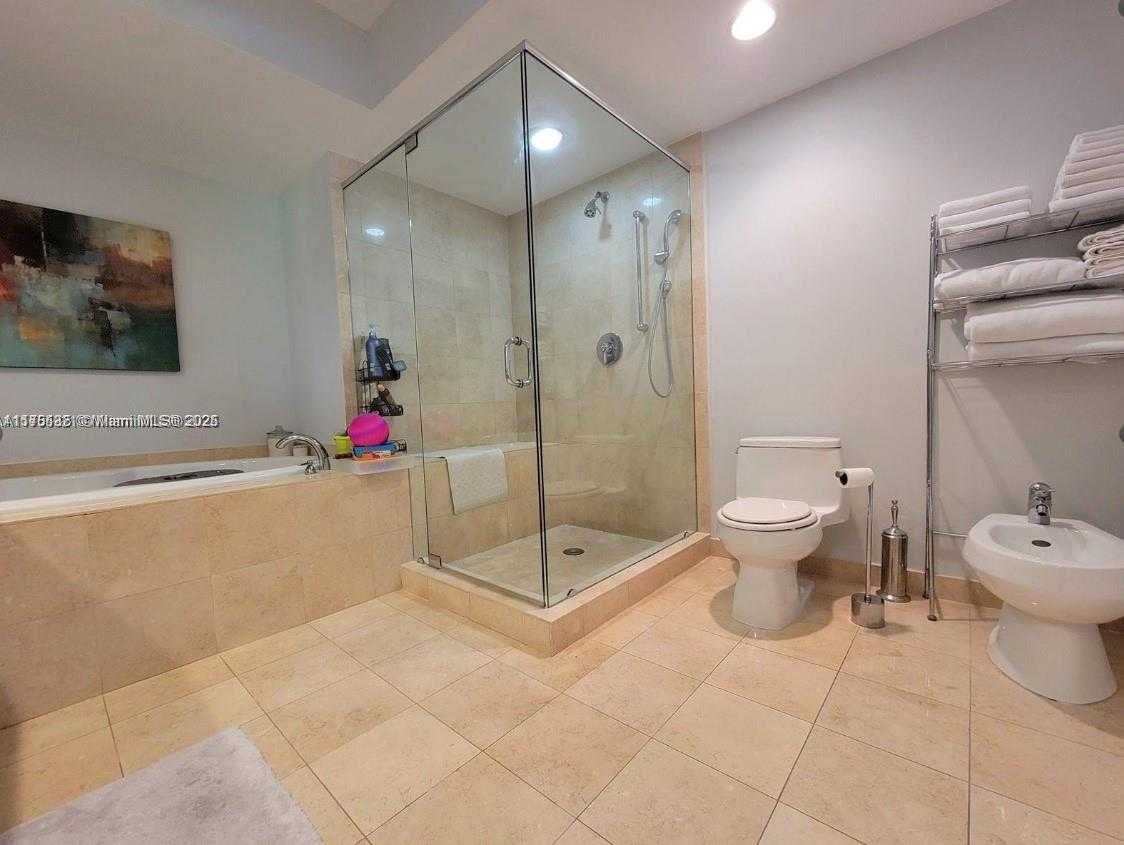 Small Image of 1800 SOUTH OCEAN DR #1510, Hallandale Beach Number 31