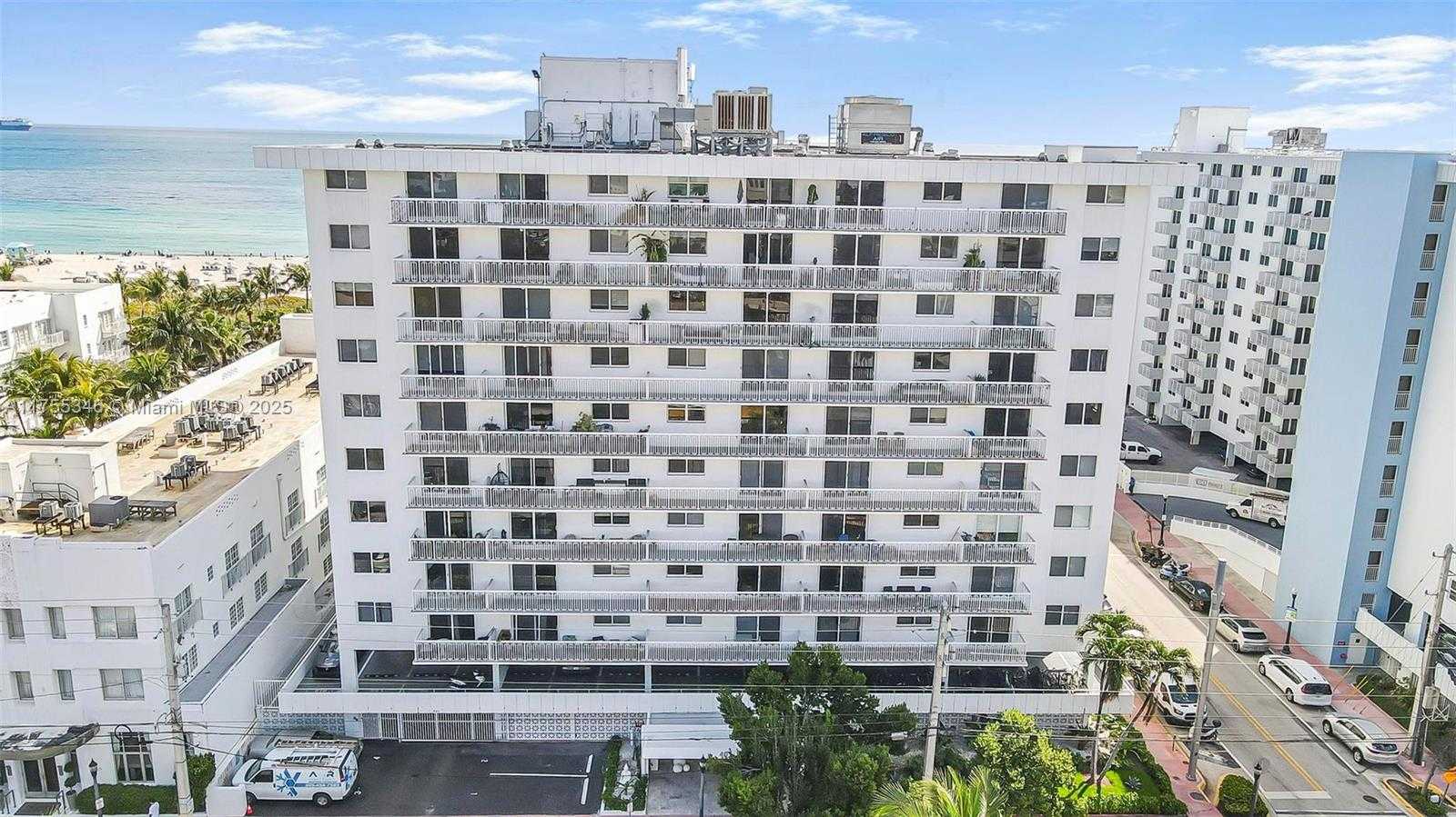 Small Image of 401 OCEAN DR #602, Miami Beach Number 12