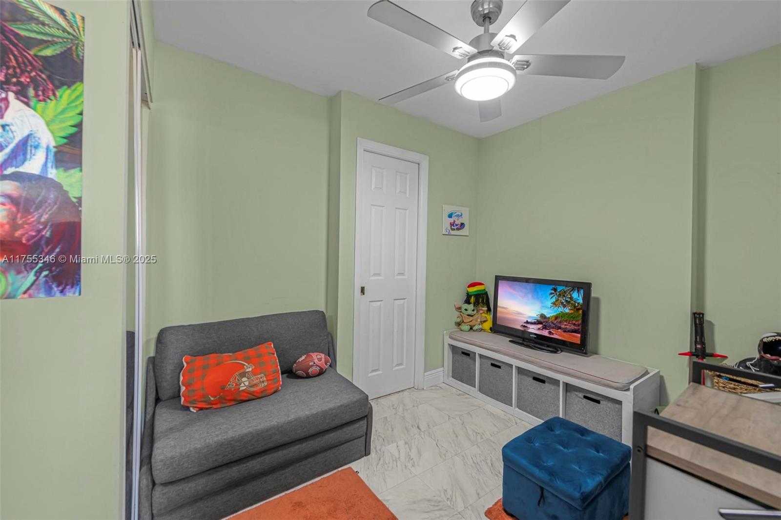 Small Image of 401 OCEAN DR #602, Miami Beach Number 5