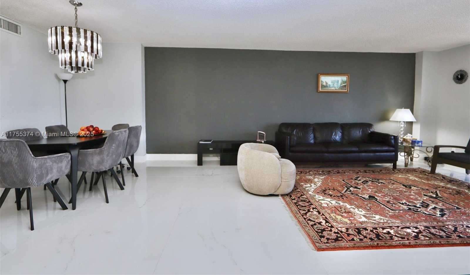Small Image of 2500 PARKVIEW DR #2407, Hallandale Beach Number 10