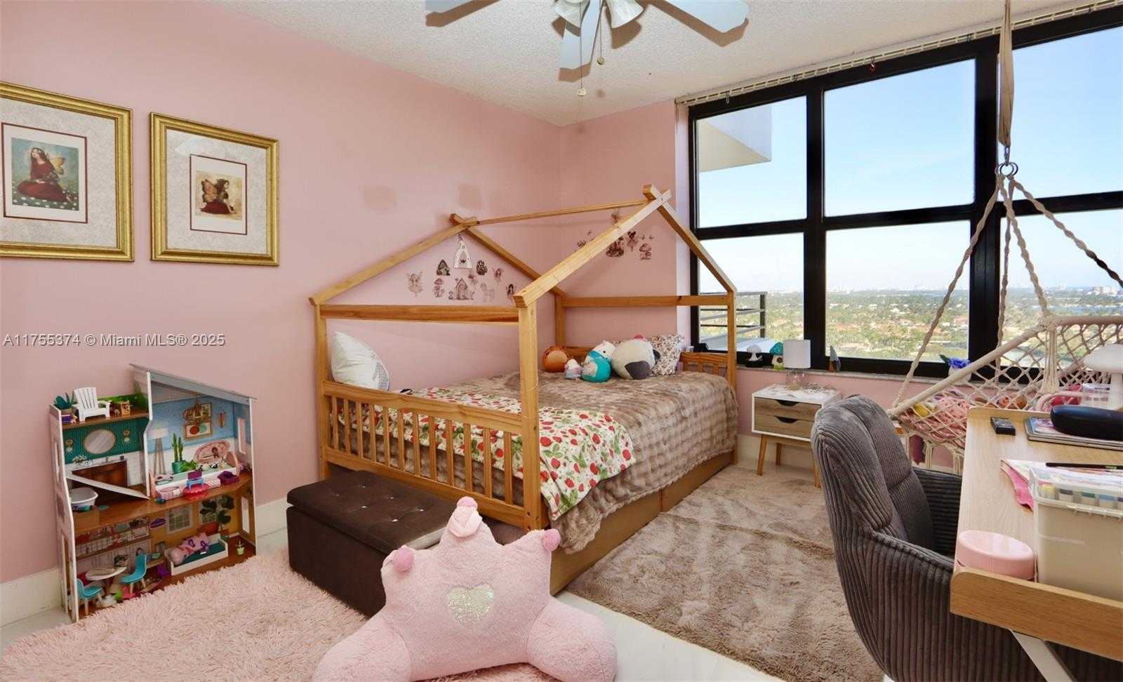 Small Image of 2500 PARKVIEW DR #2407, Hallandale Beach Number 20