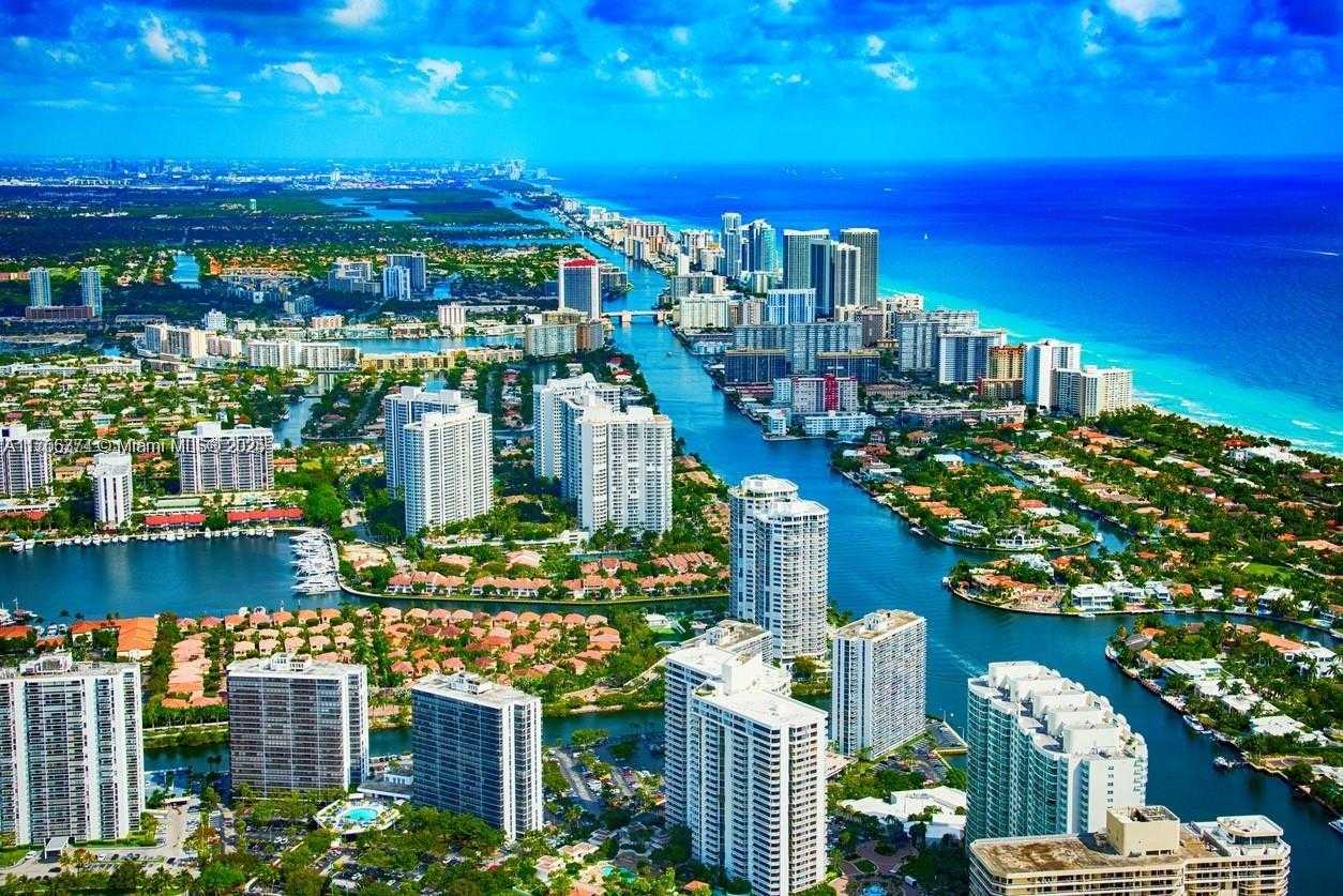 Small Image of 2500 PARKVIEW DR #2407, Hallandale Beach Number 34