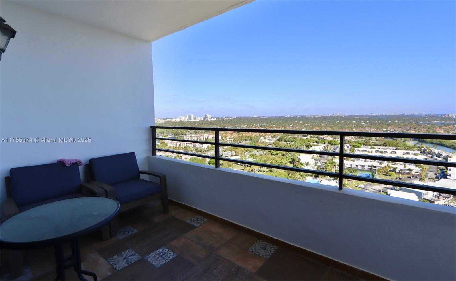 Small Image of 2500 PARKVIEW DR #2407, Hallandale Beach Number 6