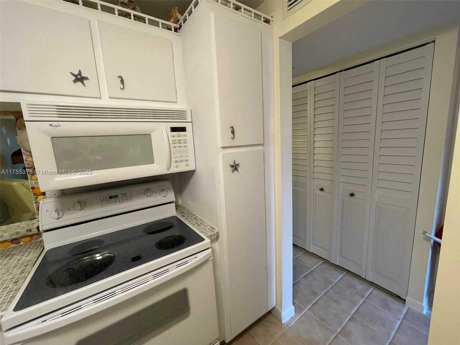 Small Image of 3180 HOLIDAY SPRINGS BLVD #5-107, Margate Number 10