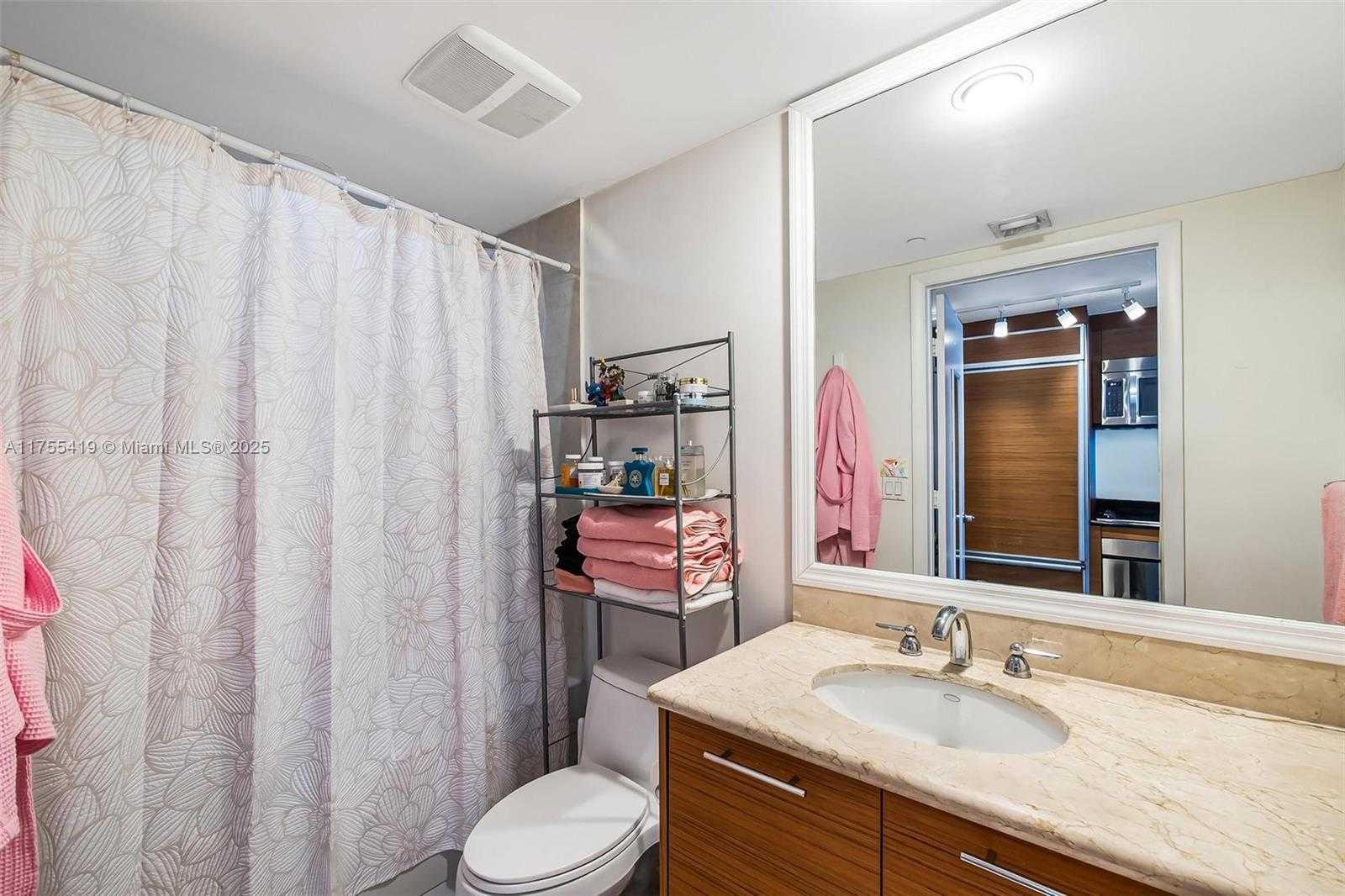 Small Image of 50 BISCAYNE BLVD #5209, Miami Number 10