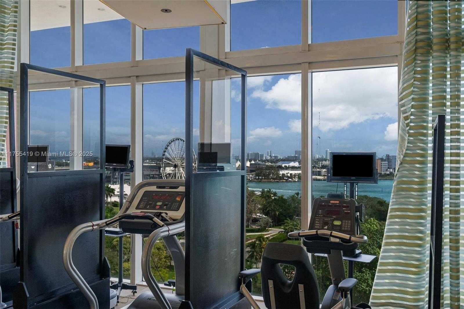 Small Image of 50 BISCAYNE BLVD #5209, Miami Number 19