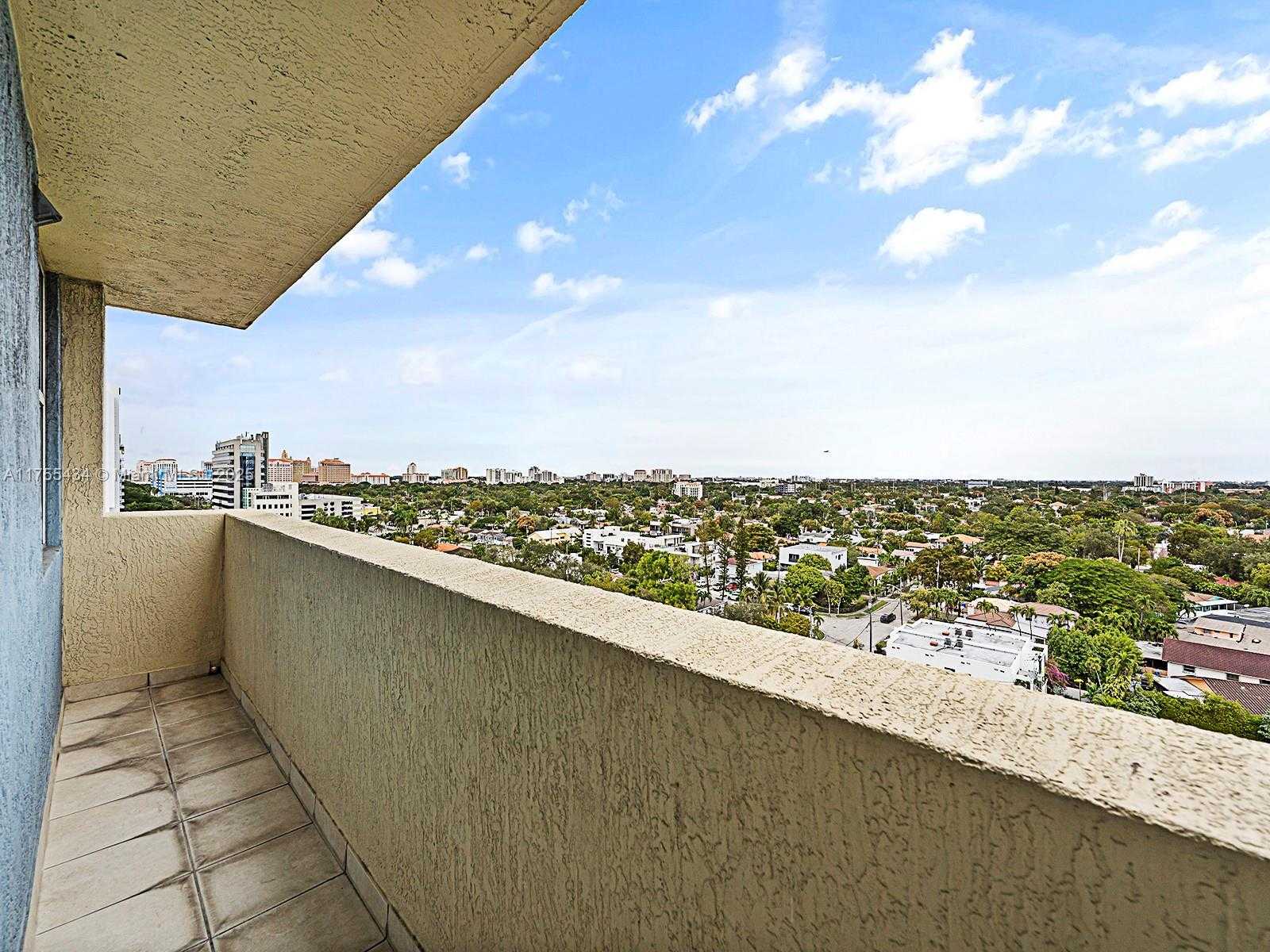 Small Image of 3000 Coral Wy, Coral Gables, FL 33145, USA Number 14