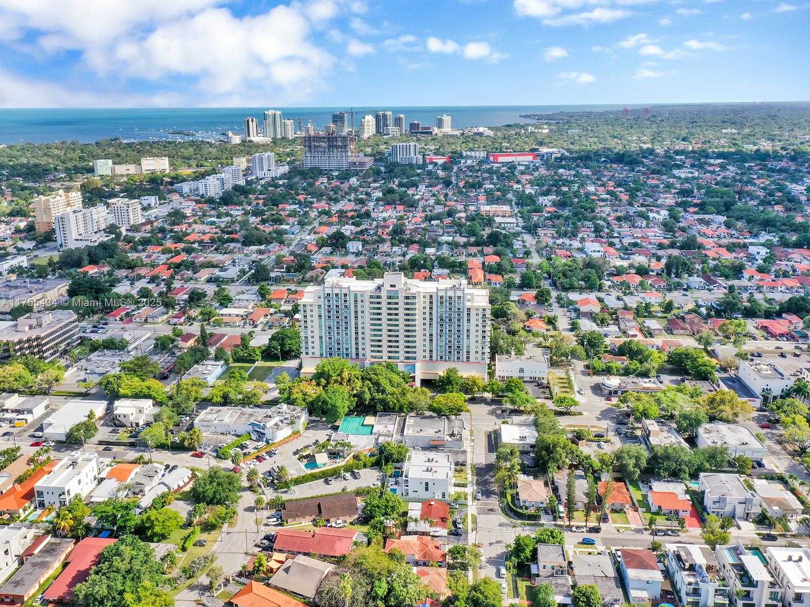 Small Image of 3000 Coral Wy, Coral Gables, FL 33145, USA Number 24