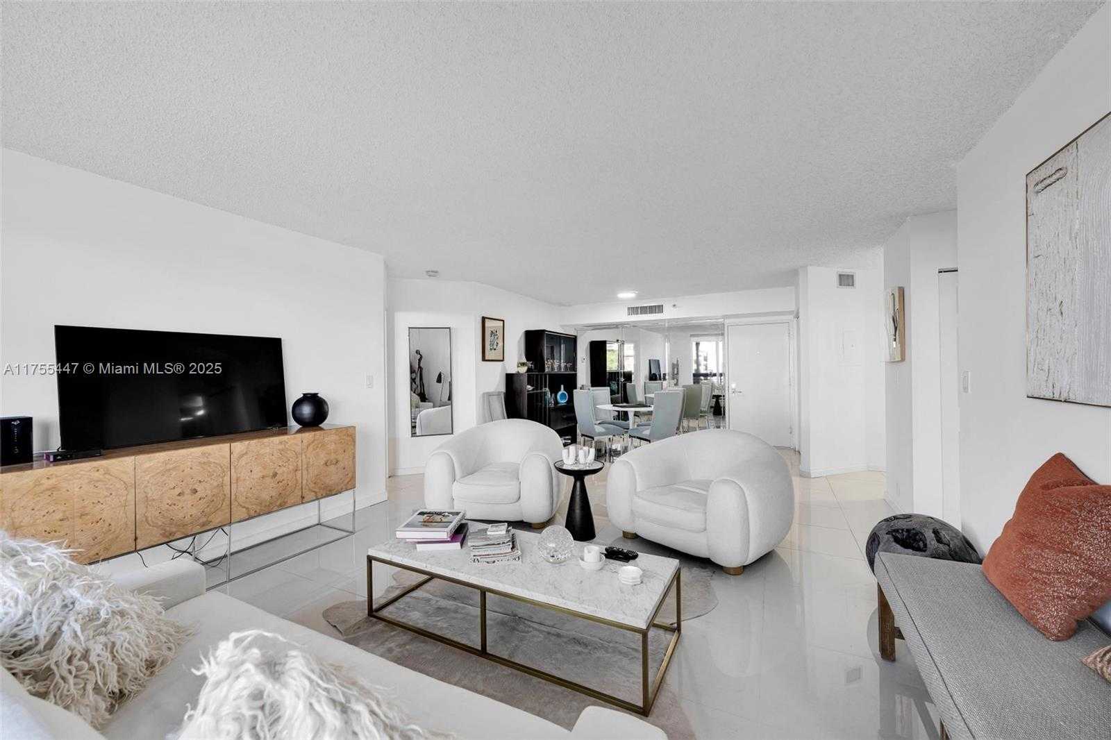 Small Image of 3530 MYSTIC POINTE DR #303, Aventura Number 15