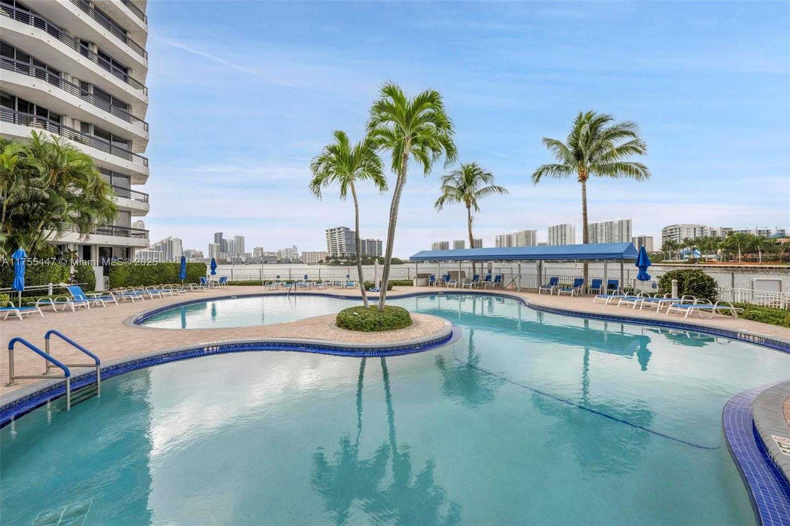 Small Image of 3530 MYSTIC POINTE DR #303, Aventura Number 22