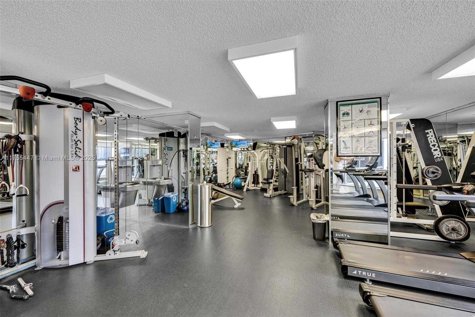 Small Image of 3530 MYSTIC POINTE DR #303, Aventura Number 26