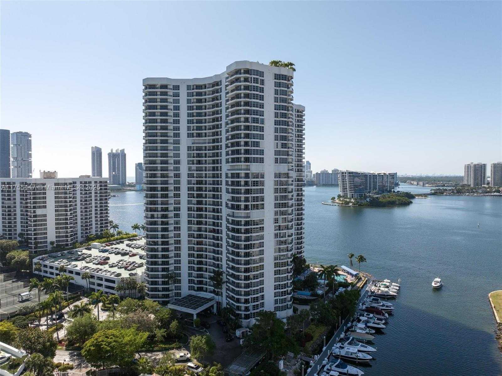 Small Image of 3530 MYSTIC POINTE DR #303, Aventura Number 34