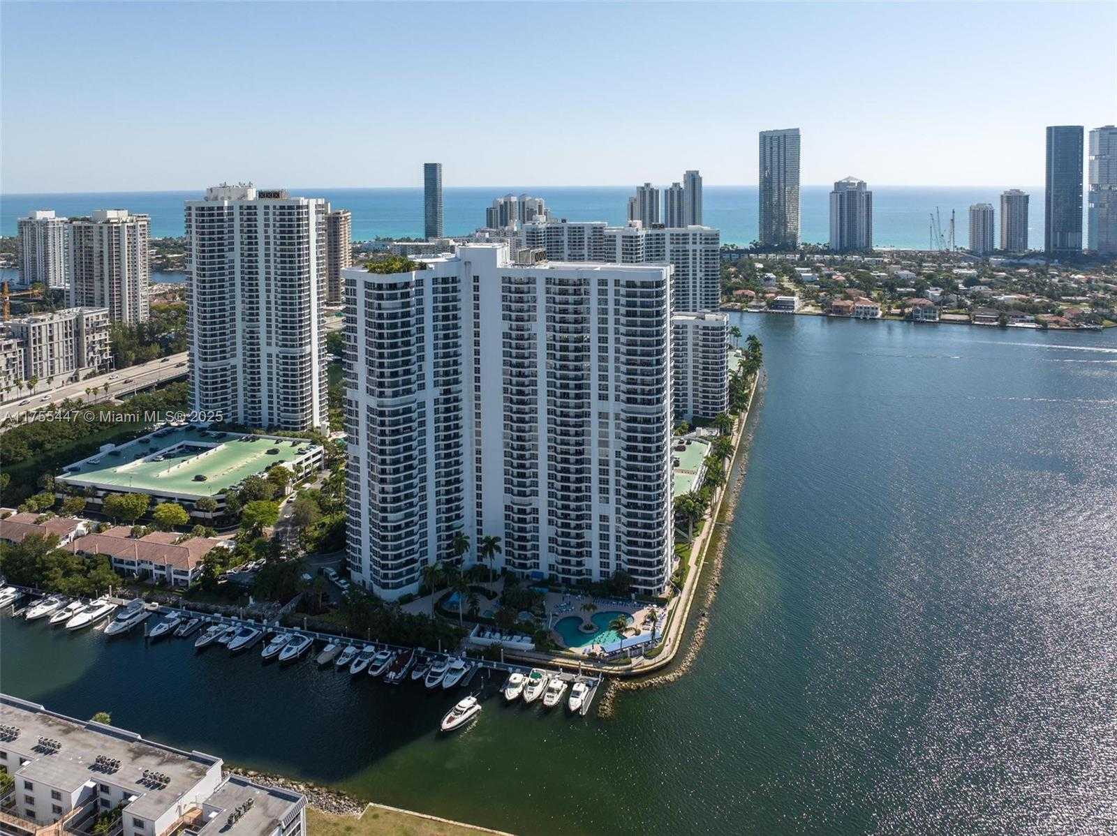 Small Image of 3530 MYSTIC POINTE DR #303, Aventura Number 35