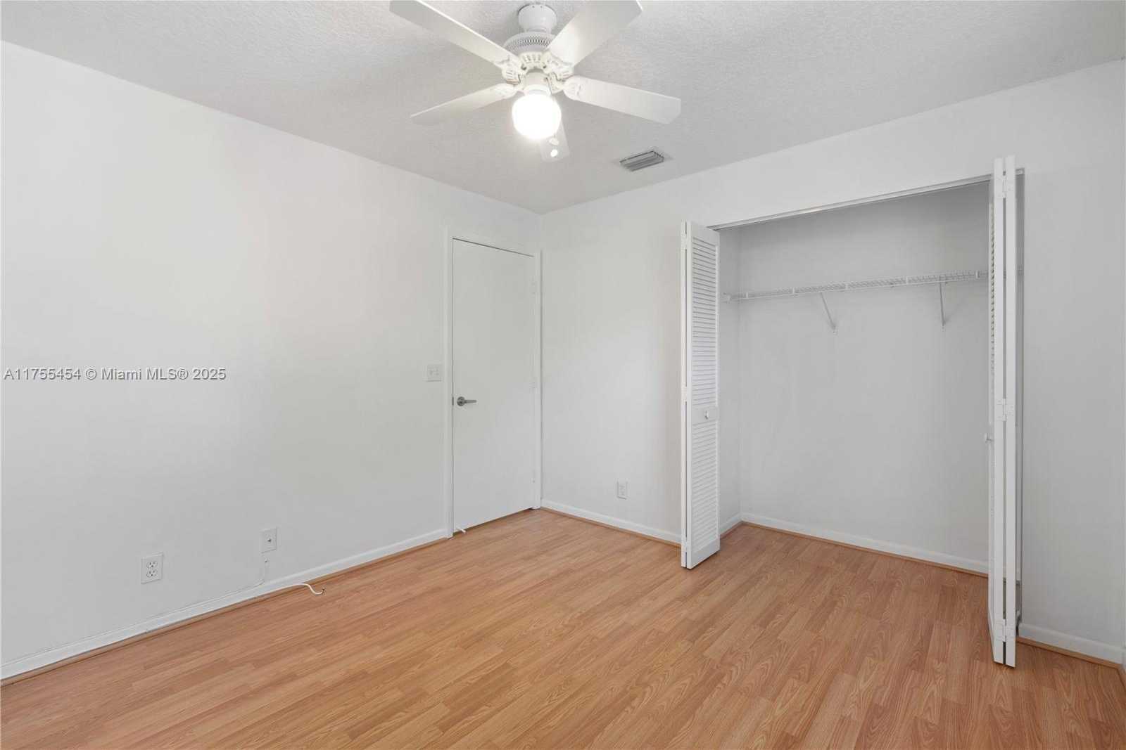 Small Image of 11066 LONG BOAT DR, Cooper City Number 14