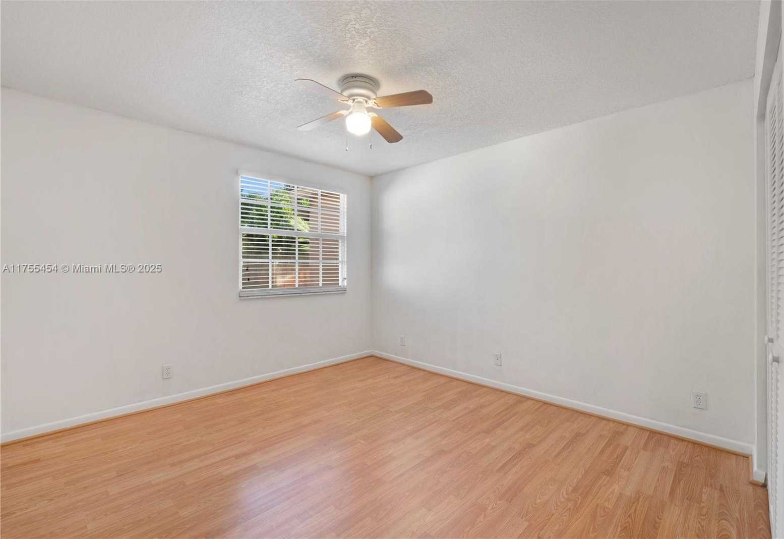 Small Image of 11066 LONG BOAT DR, Cooper City Number 15