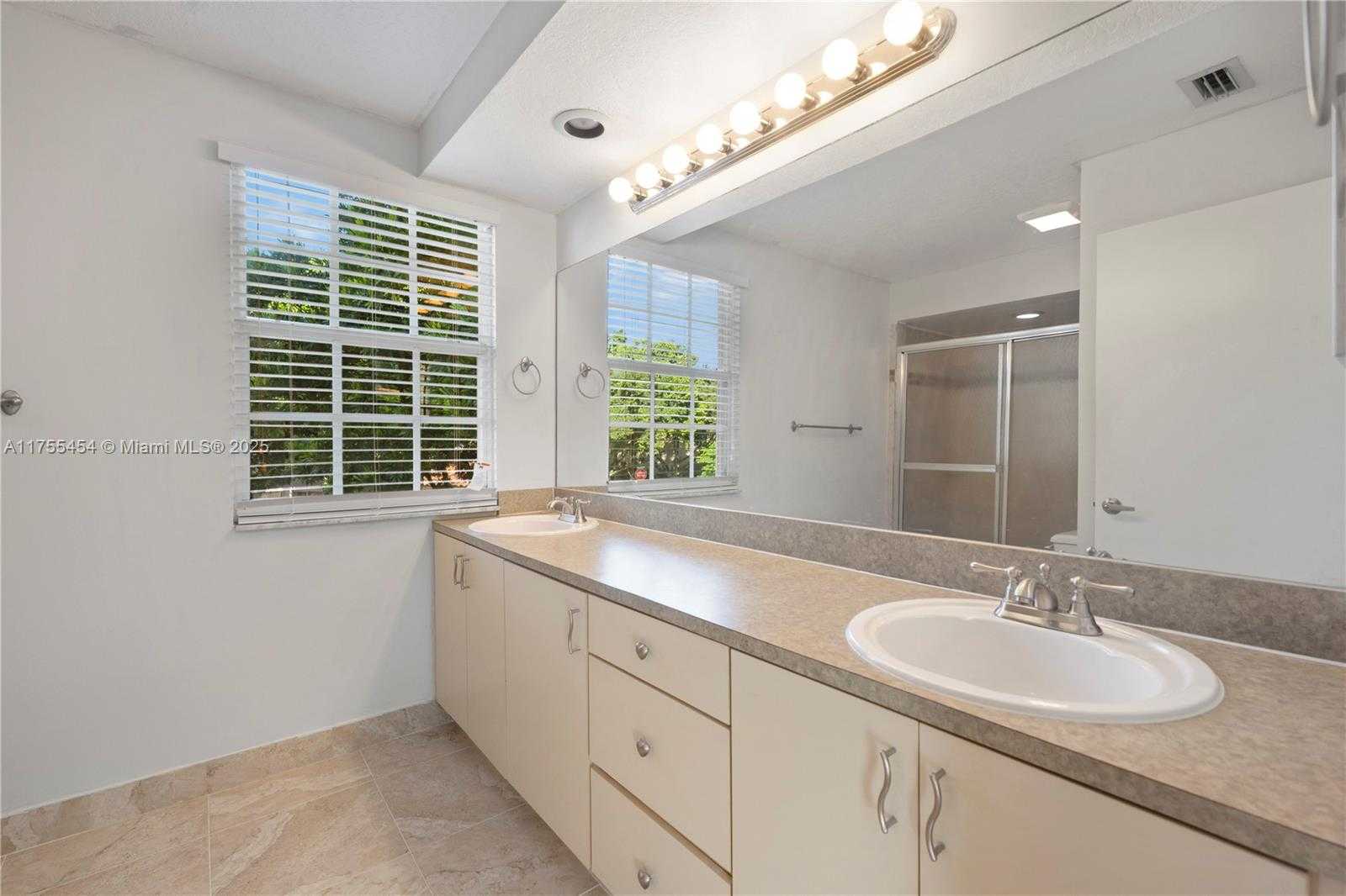 Small Image of 11066 LONG BOAT DR, Cooper City Number 18