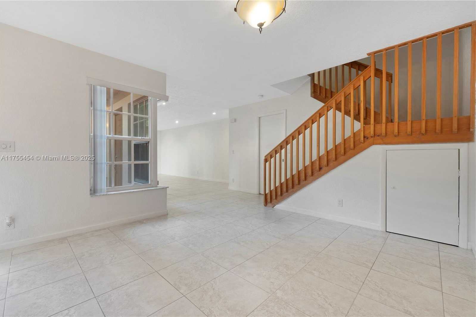Small Image of 11066 LONG BOAT DR, Cooper City Number 24