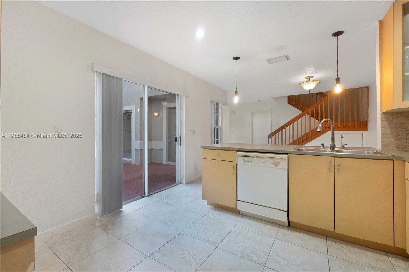 Small Image of 11066 LONG BOAT DR, Cooper City Number 7