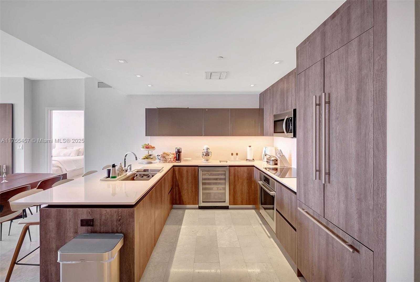 Small Image of 88 SOUTH WEST 7TH ST #3003, Miami Number 18