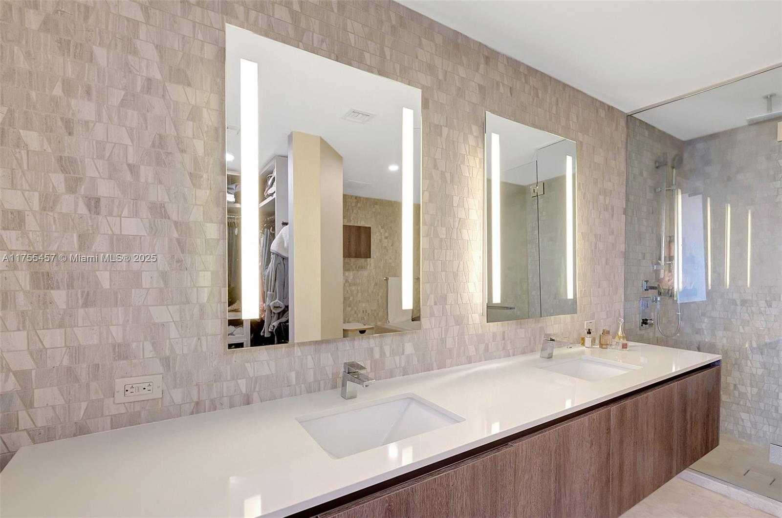 Small Image of 88 SOUTH WEST 7TH ST #3003, Miami Number 25