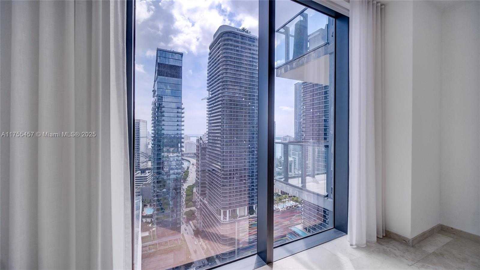 Small Image of 88 SOUTH WEST 7TH ST #3003, Miami Number 29