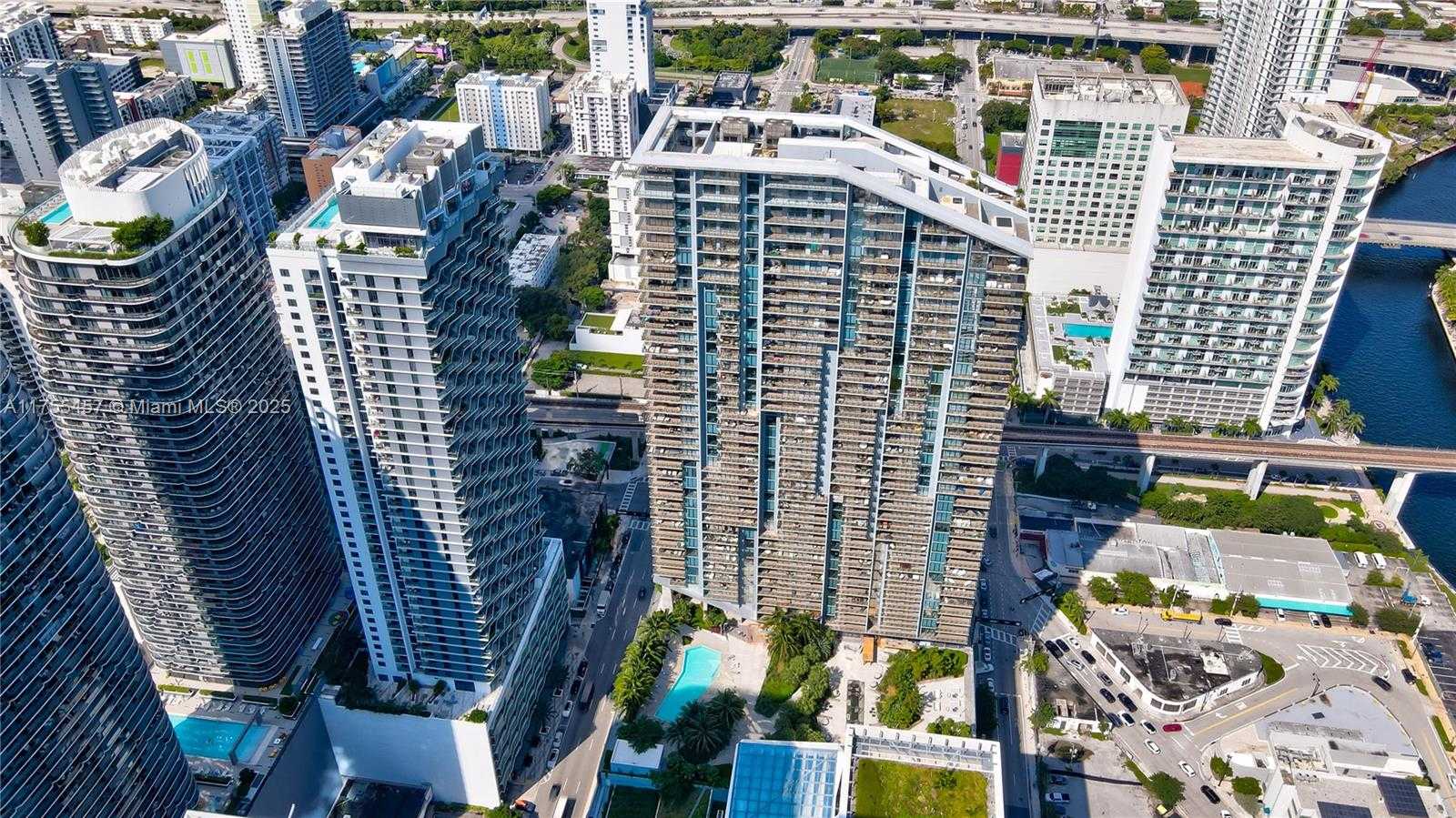 Small Image of 88 SOUTH WEST 7TH ST #3003, Miami Number 52