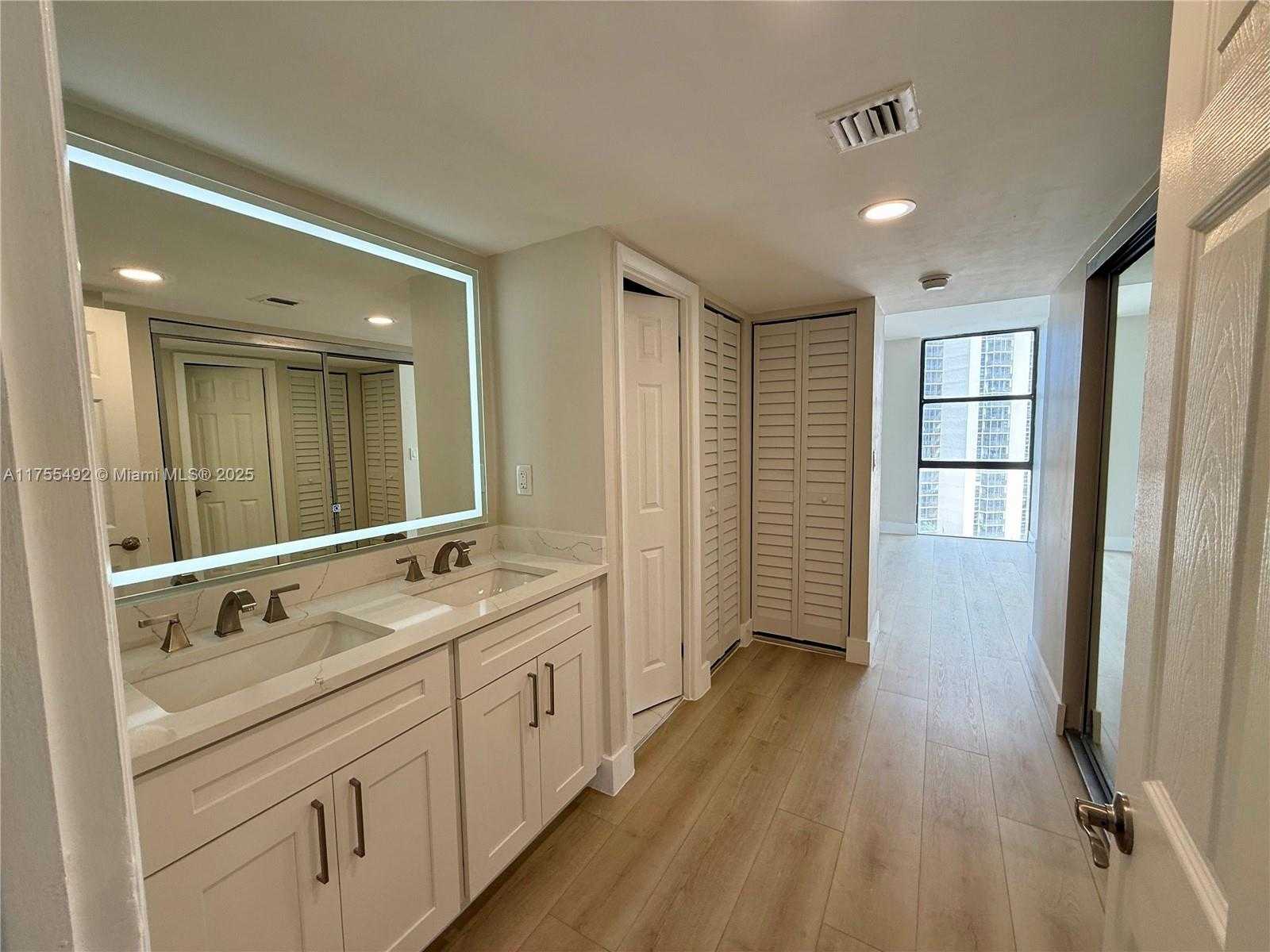 Small Image of 20335 WEST COUNTRY CLUB DR #1203, Aventura Number 10