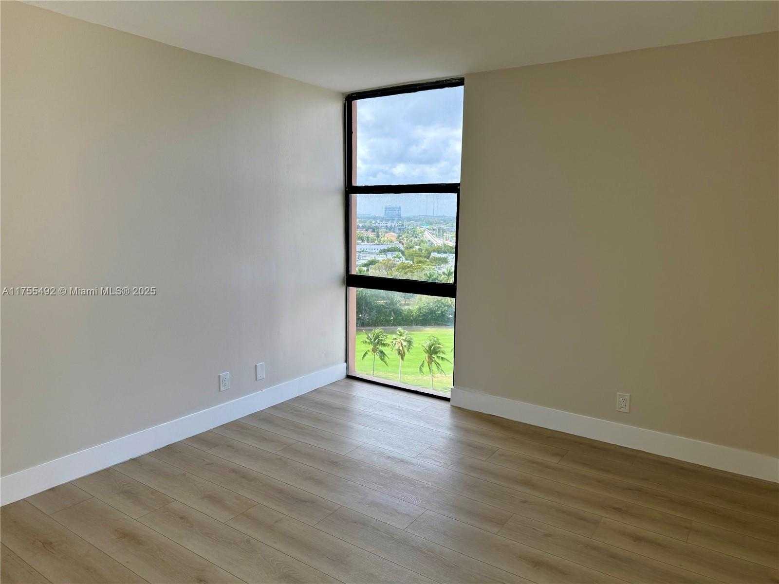 Small Image of 20335 WEST COUNTRY CLUB DR #1203, Aventura Number 13