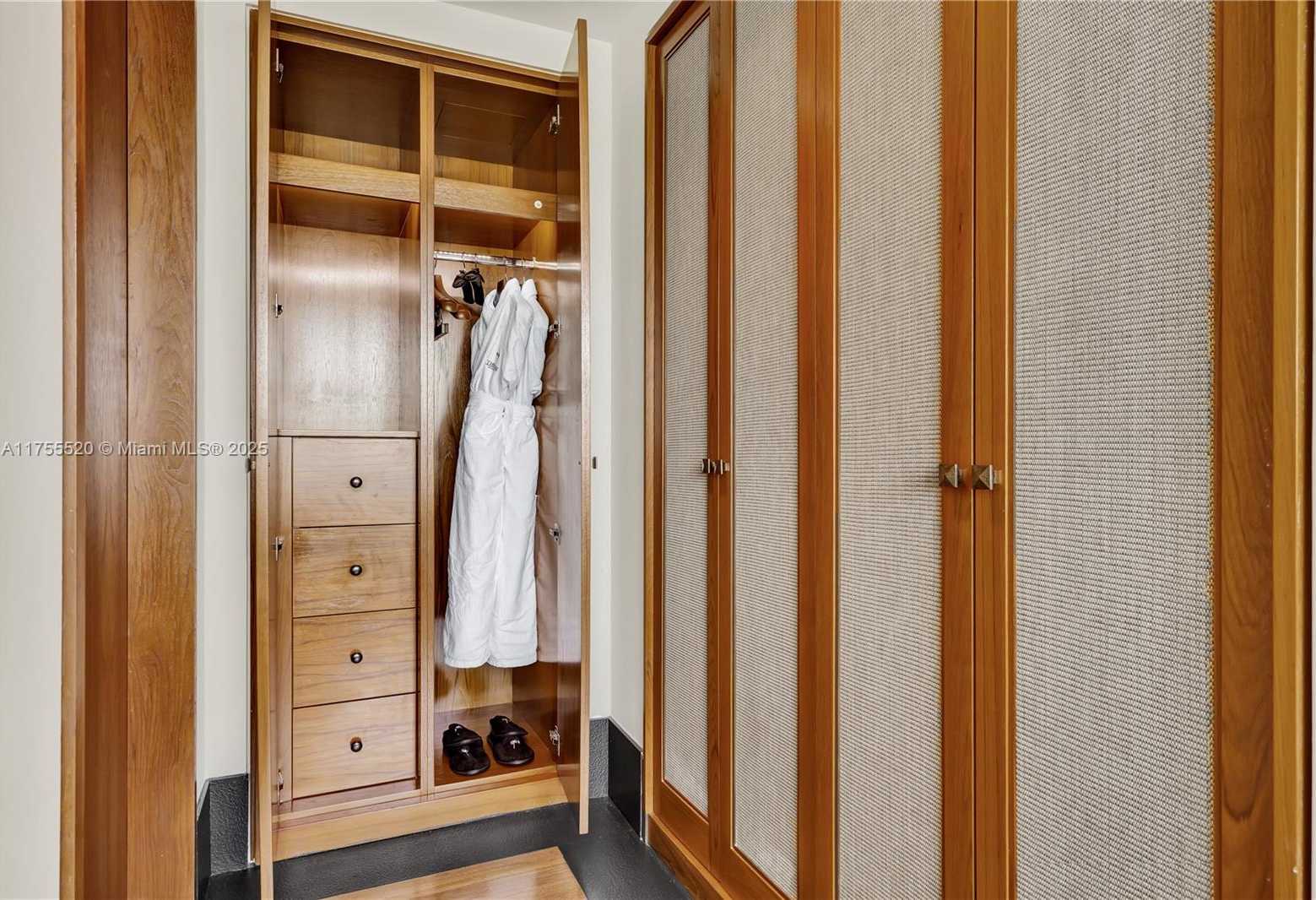Small Image of 101 20TH ST #1803, Miami Beach Number 26