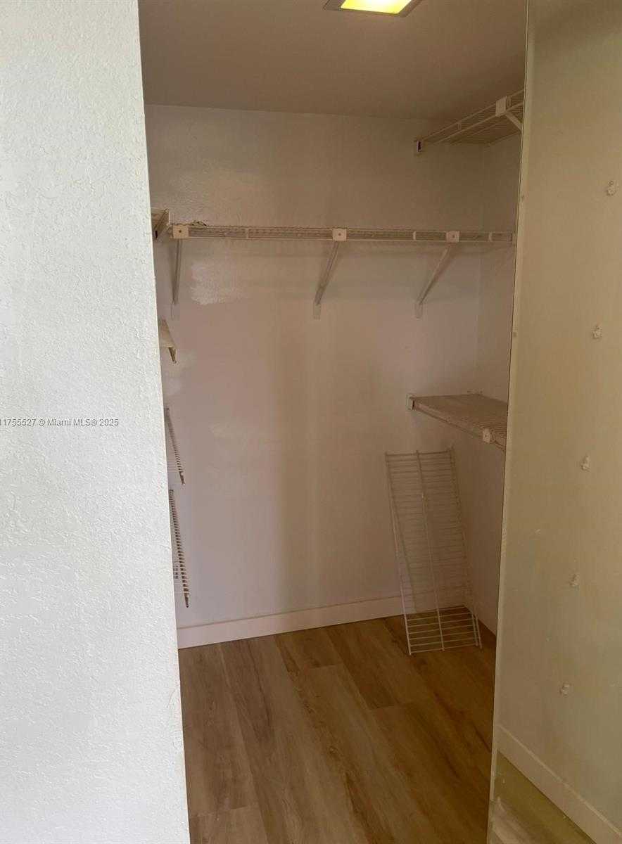 Small Image of 6351 N UNIVERSITY DR #324, Tamarac Number 15