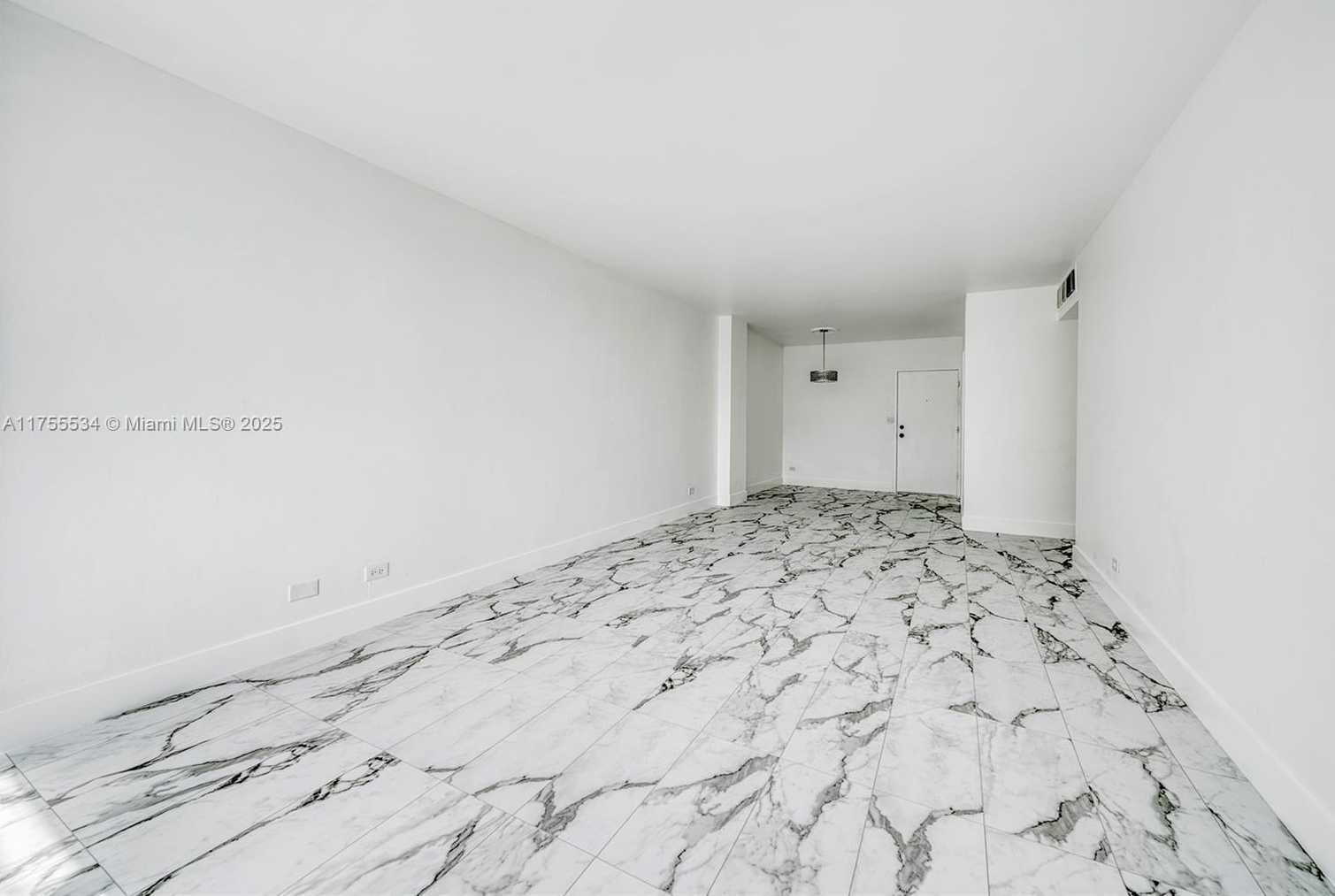 Small Image of 7441 WAYNE AVE #2L, Miami Beach Number 12