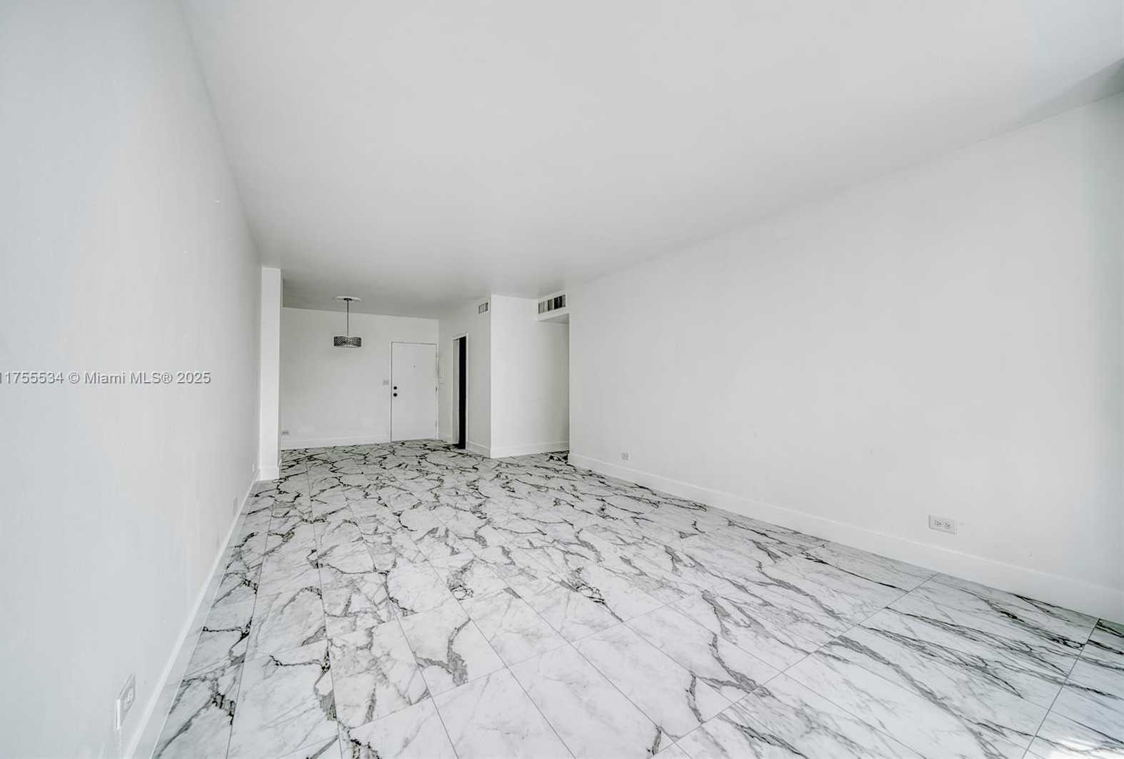 Small Image of 7441 WAYNE AVE #2L, Miami Beach Number 13