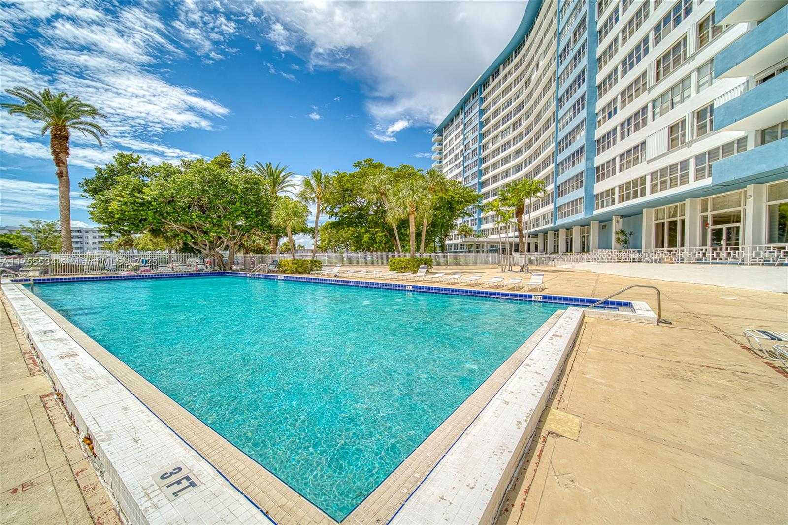 Small Image of 7441 WAYNE AVE #2L, Miami Beach Number 30