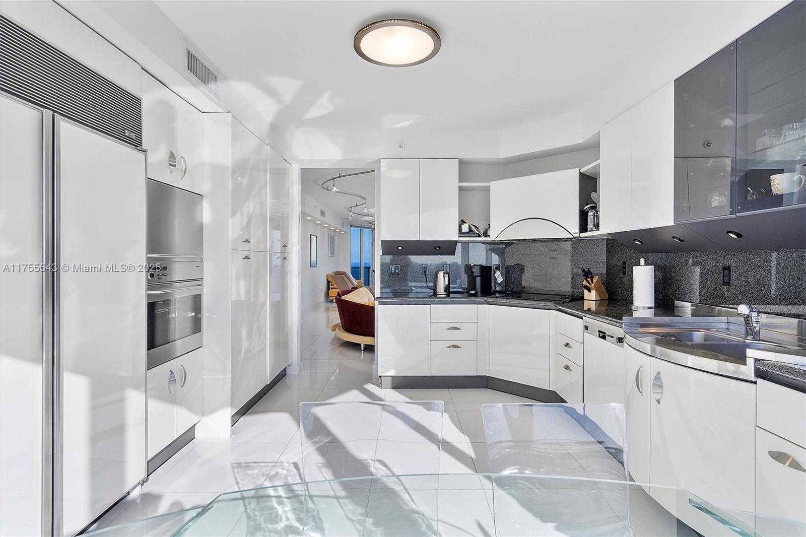 Small Image of 17555 COLLINS AVE #3701, Sunny Isles Beach Number 27