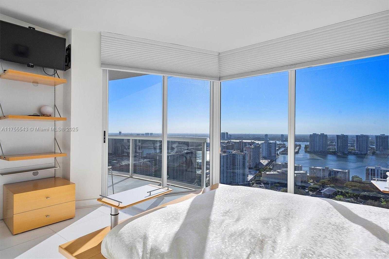 Small Image of 17555 COLLINS AVE #3701, Sunny Isles Beach Number 31