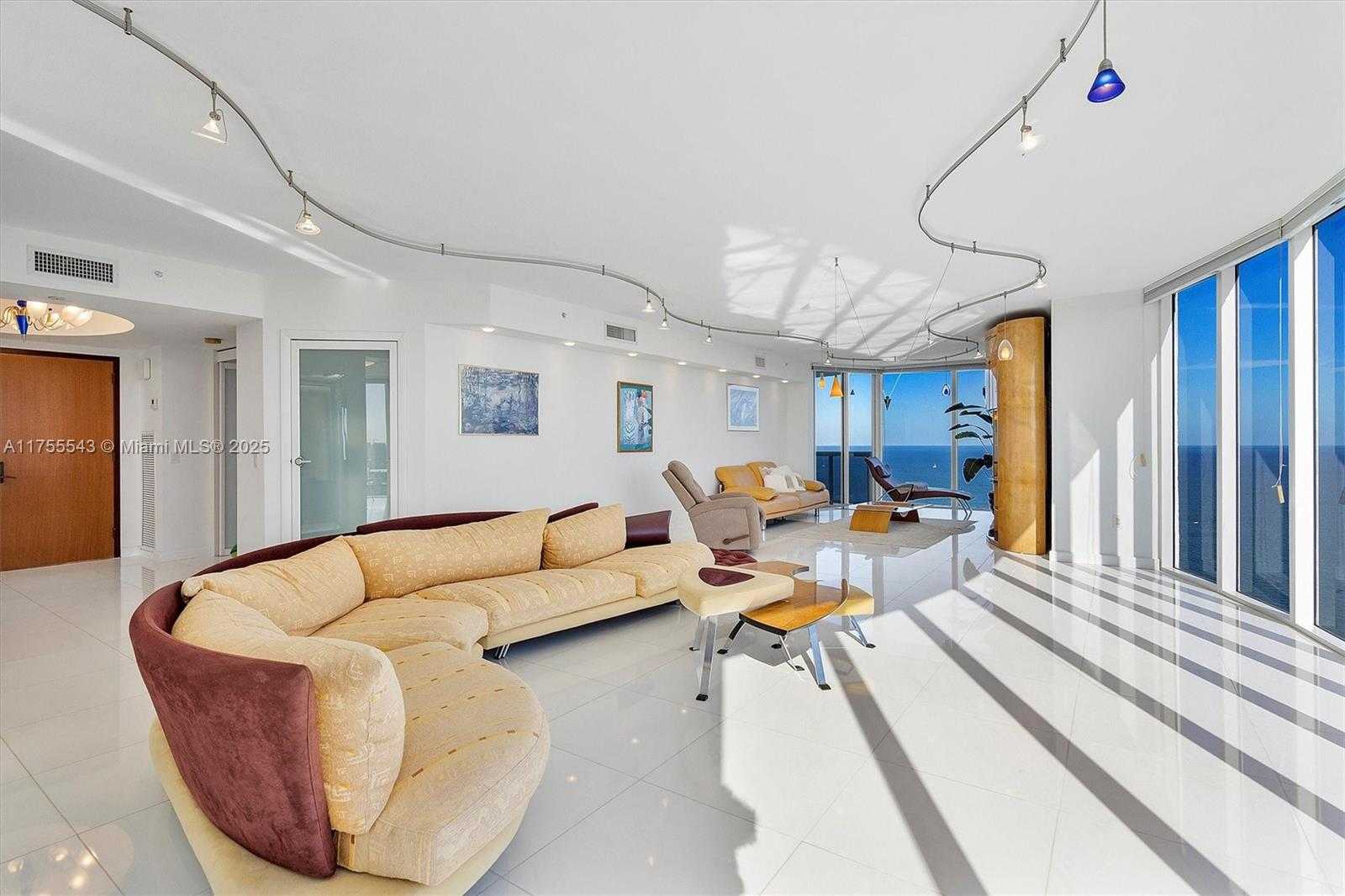 Small Image of 17555 COLLINS AVE #3701, Sunny Isles Beach Number 7