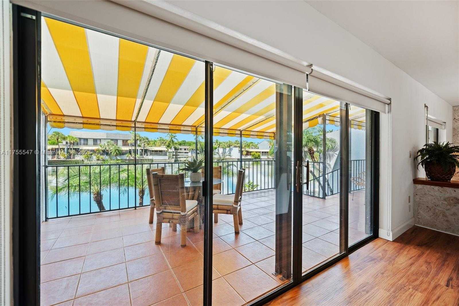 Small Image of 16408 BRIDGE END RD, Miami Lakes Number 11